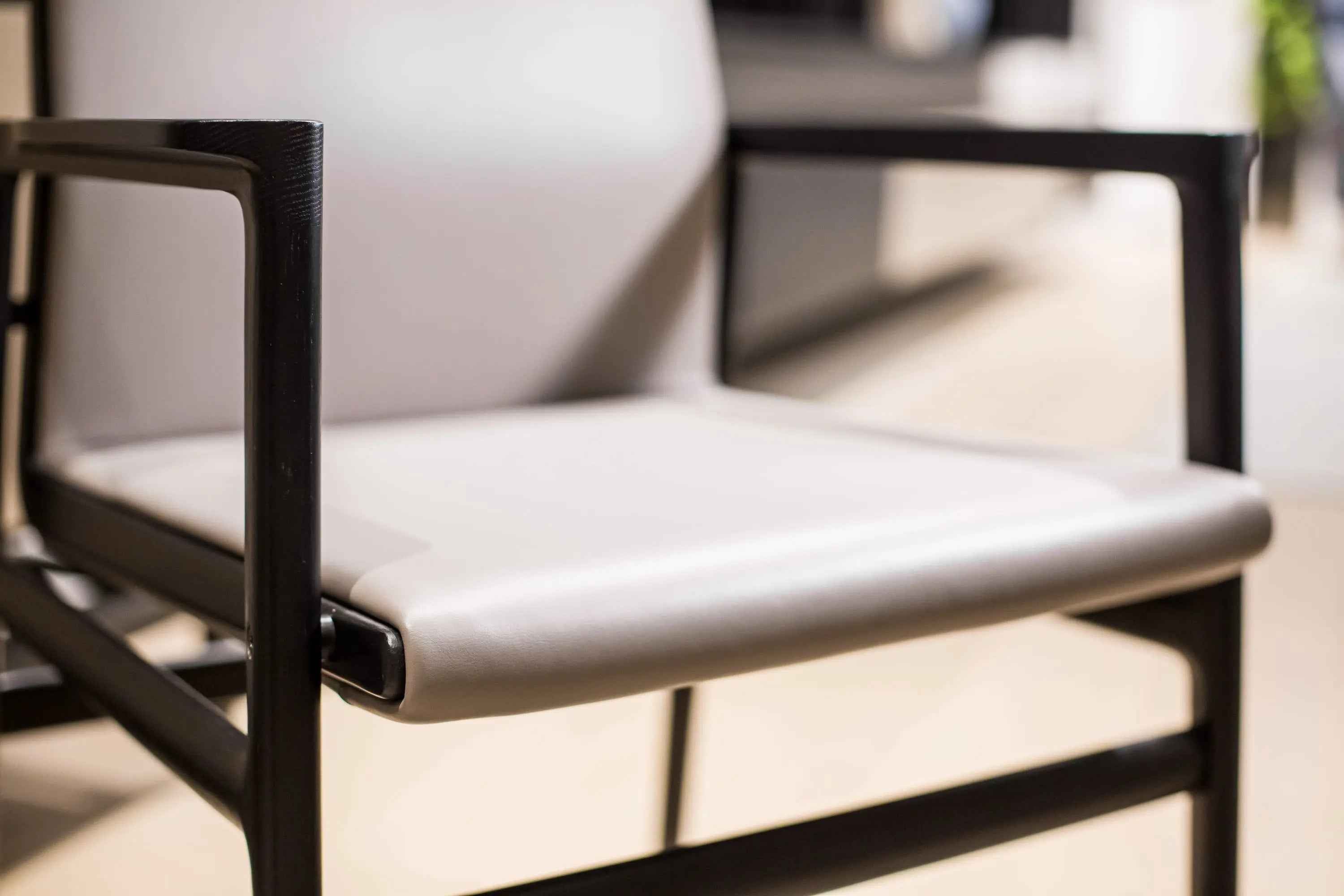 HB3-1903-1 dining chair