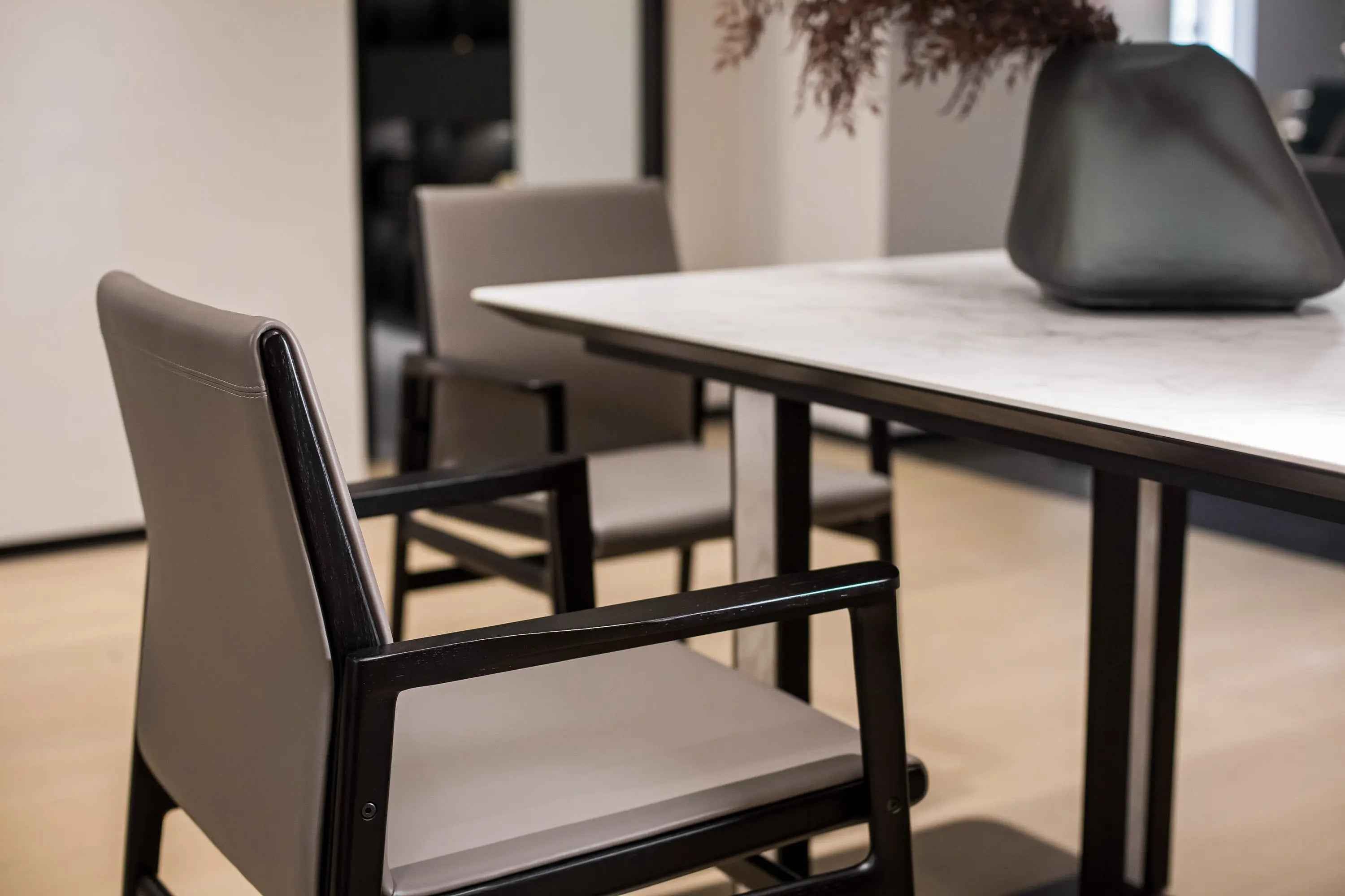 HB3-1903-1 dining chair