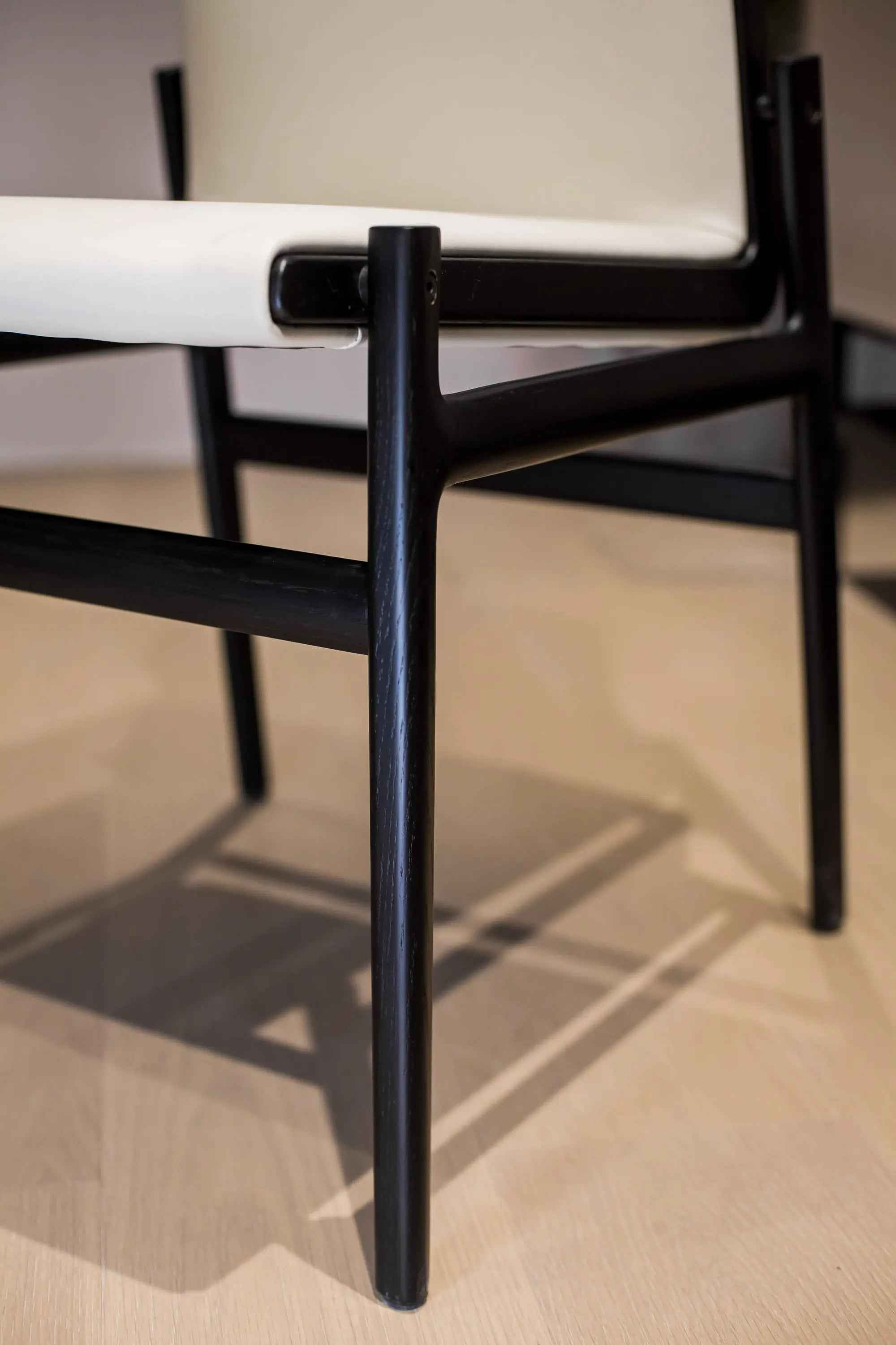 HB3-1903-1 dining chair