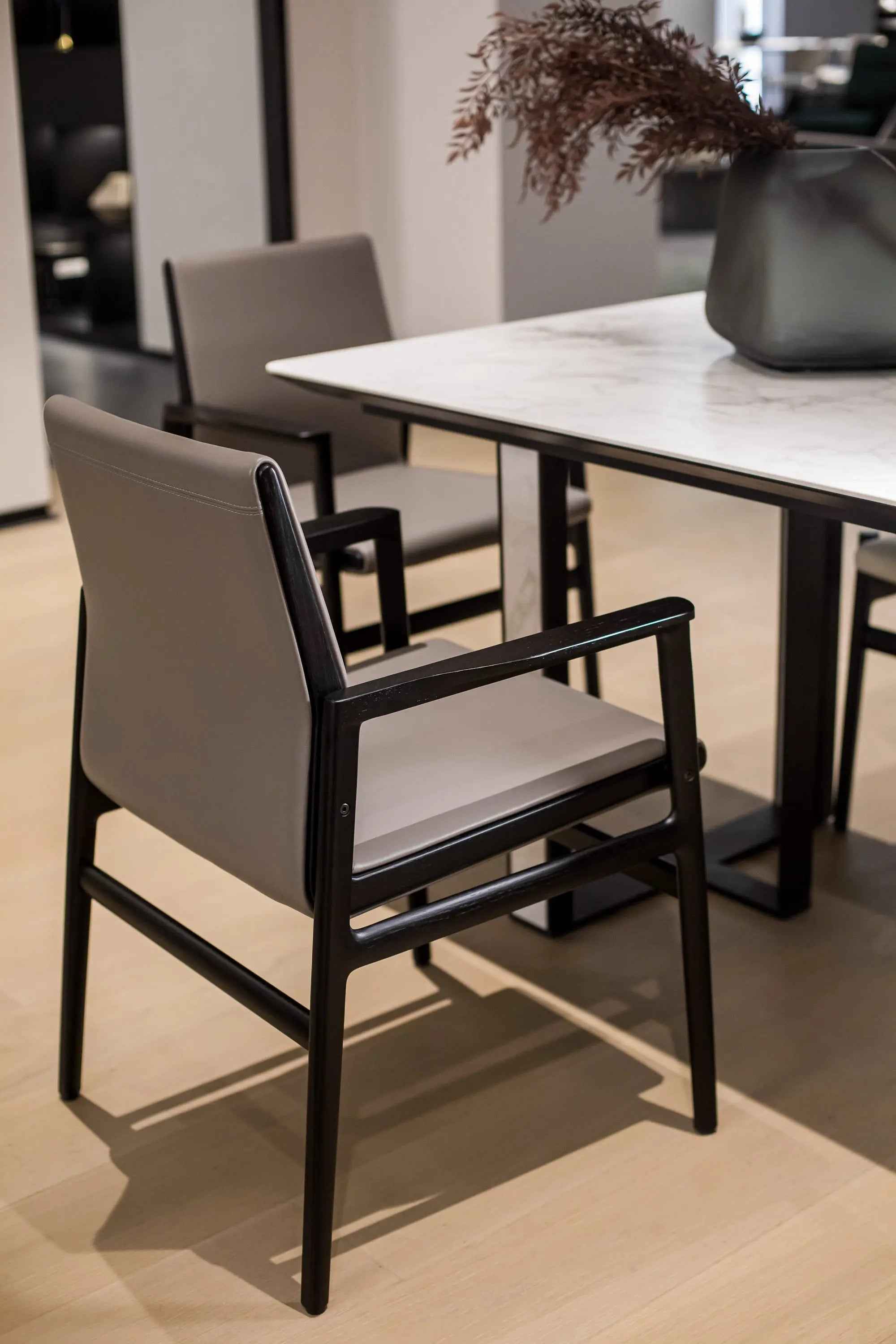 HB3-1903-1 dining chair