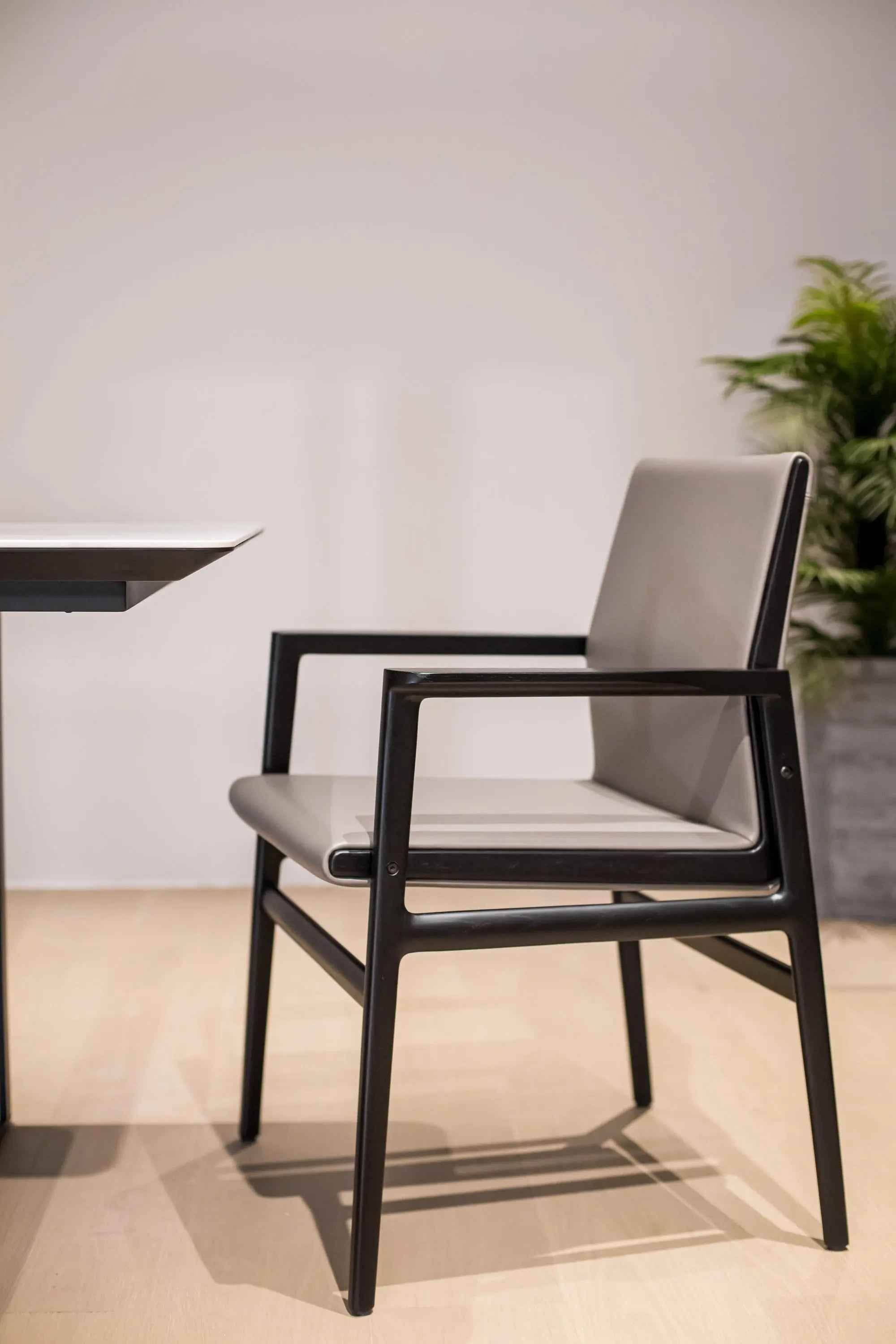 HB3-1903-1 dining chair