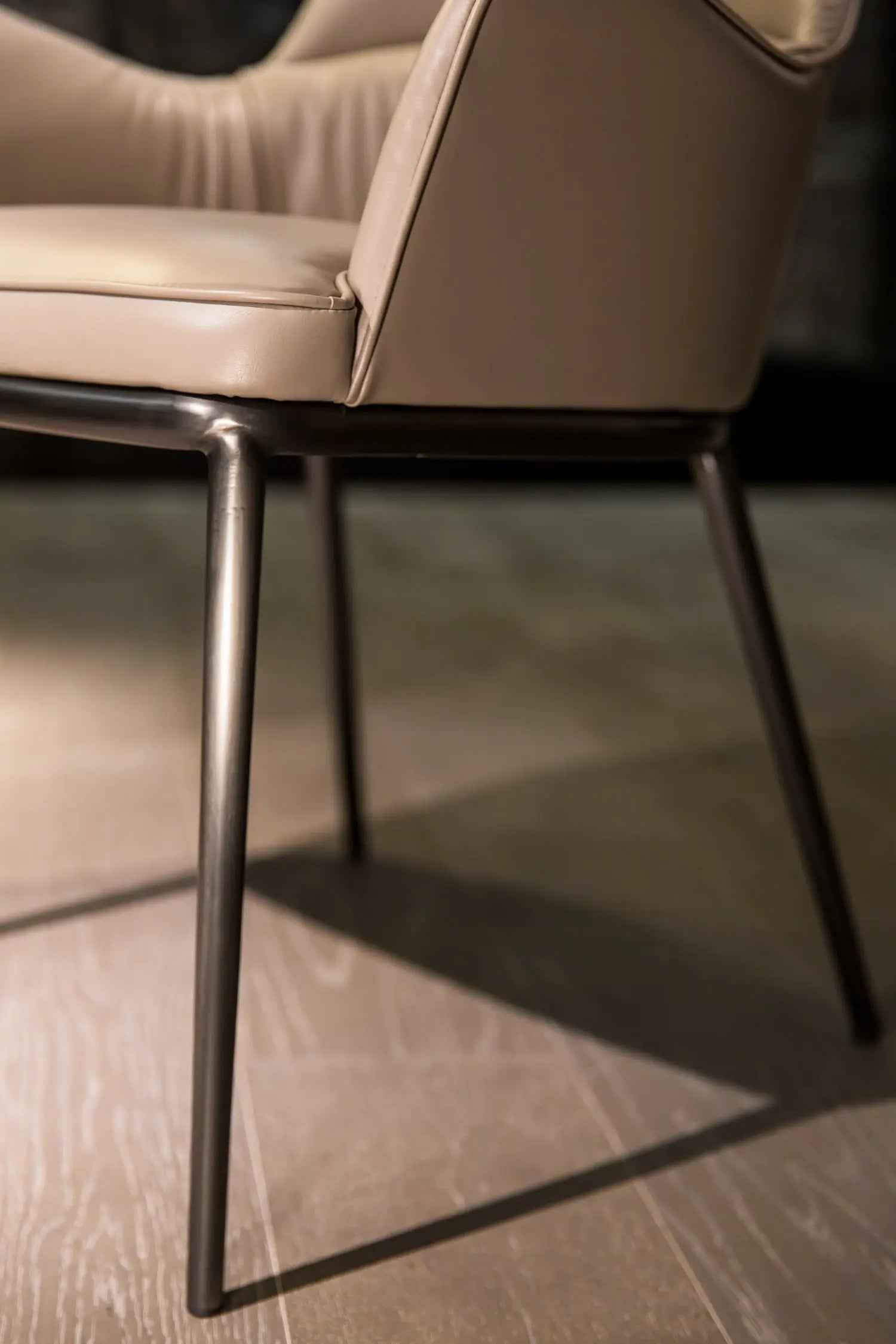 HB3-2067-1 dining chair