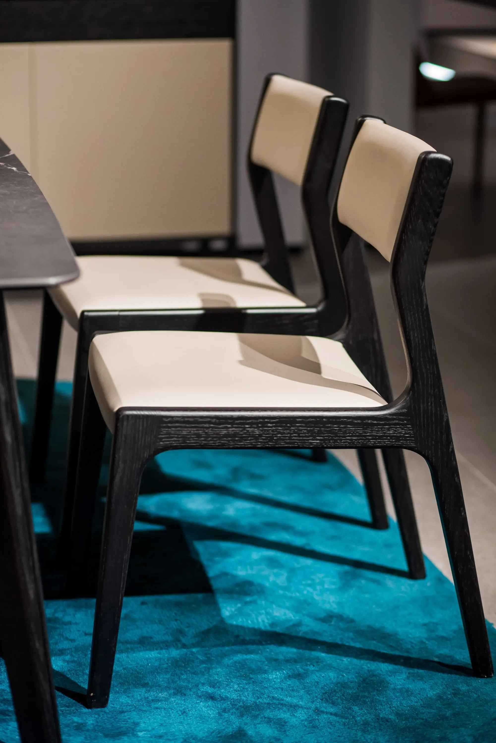 HB5-1670-1 dining chair