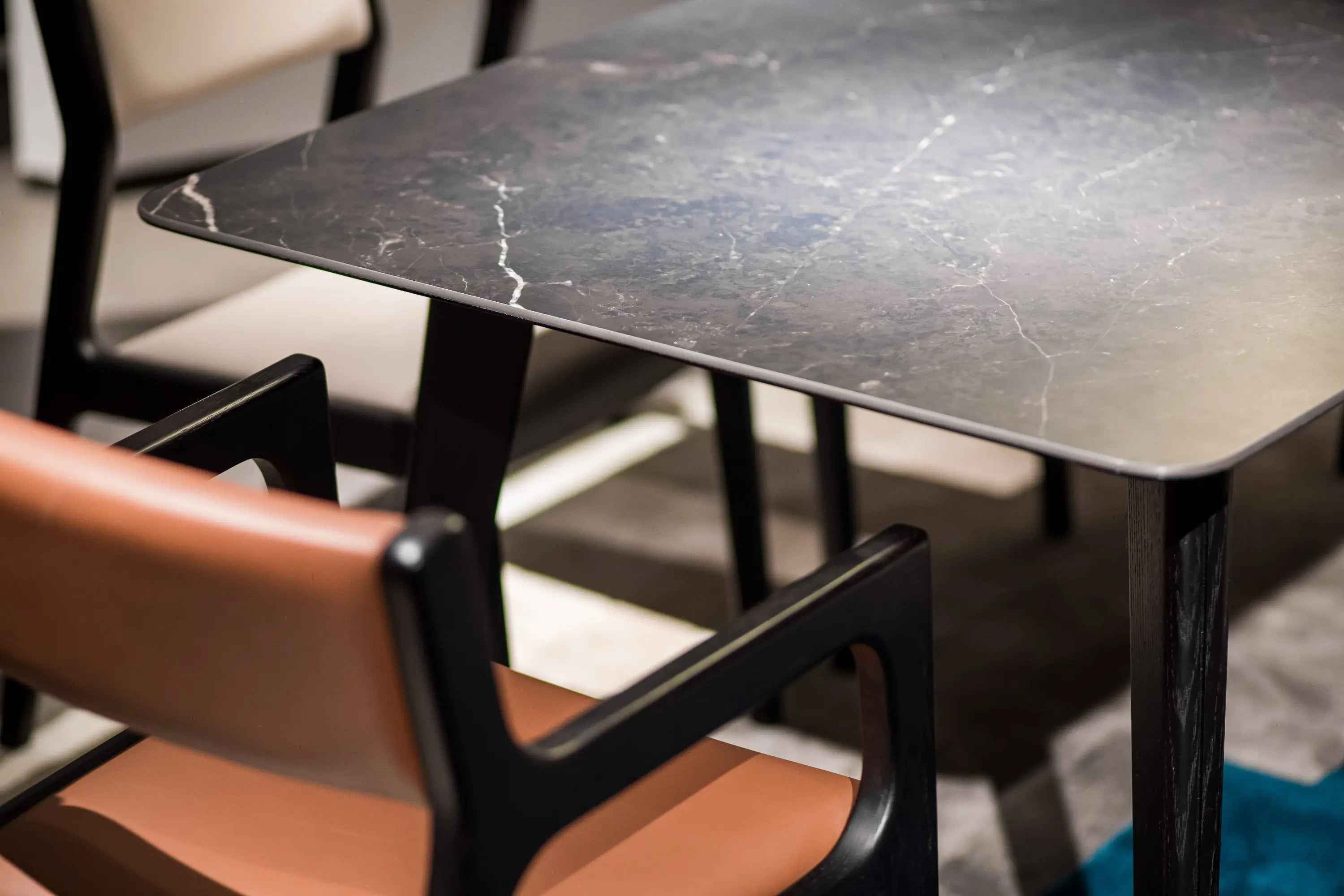 HB5-1670-1 dining chair