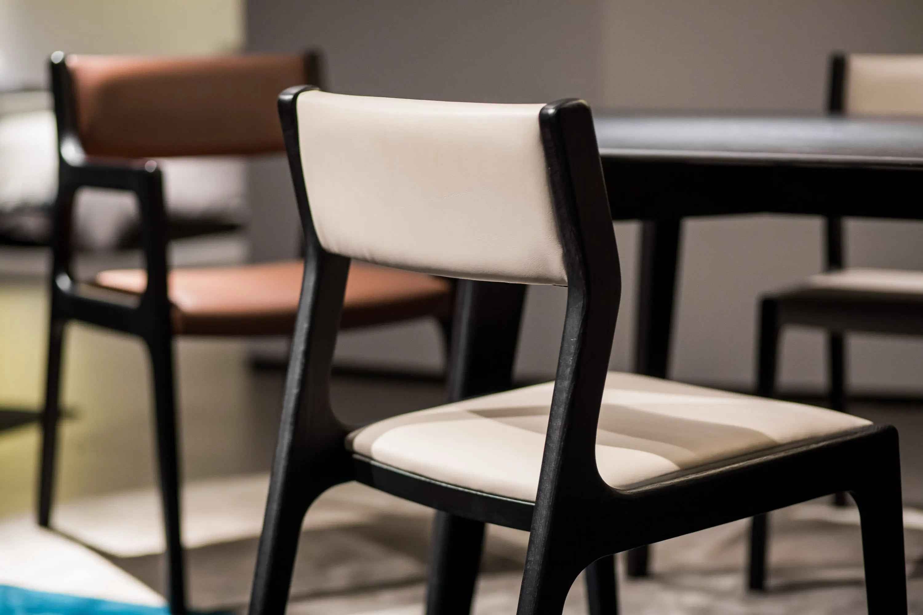 HB5-1670-1 dining chair