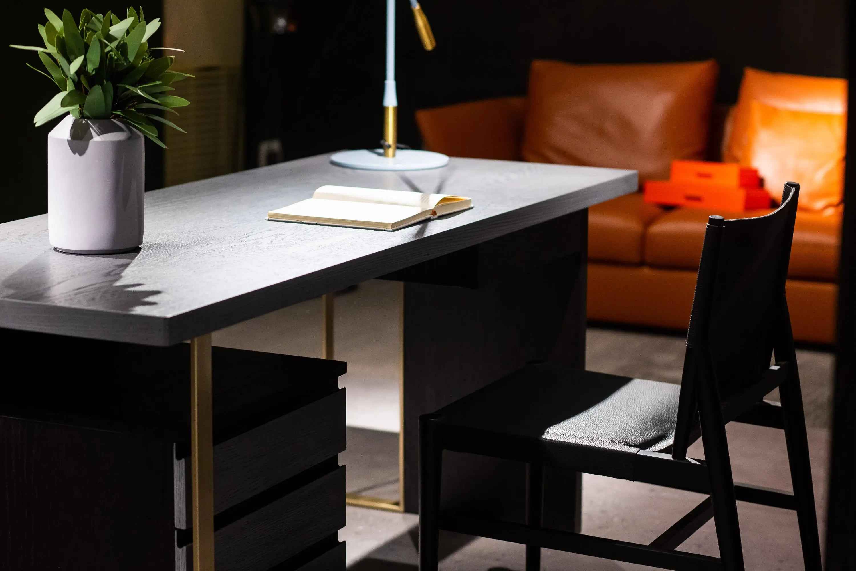 Bookcase Desk HS-1801-2: Stylish and Functional Storage Solution