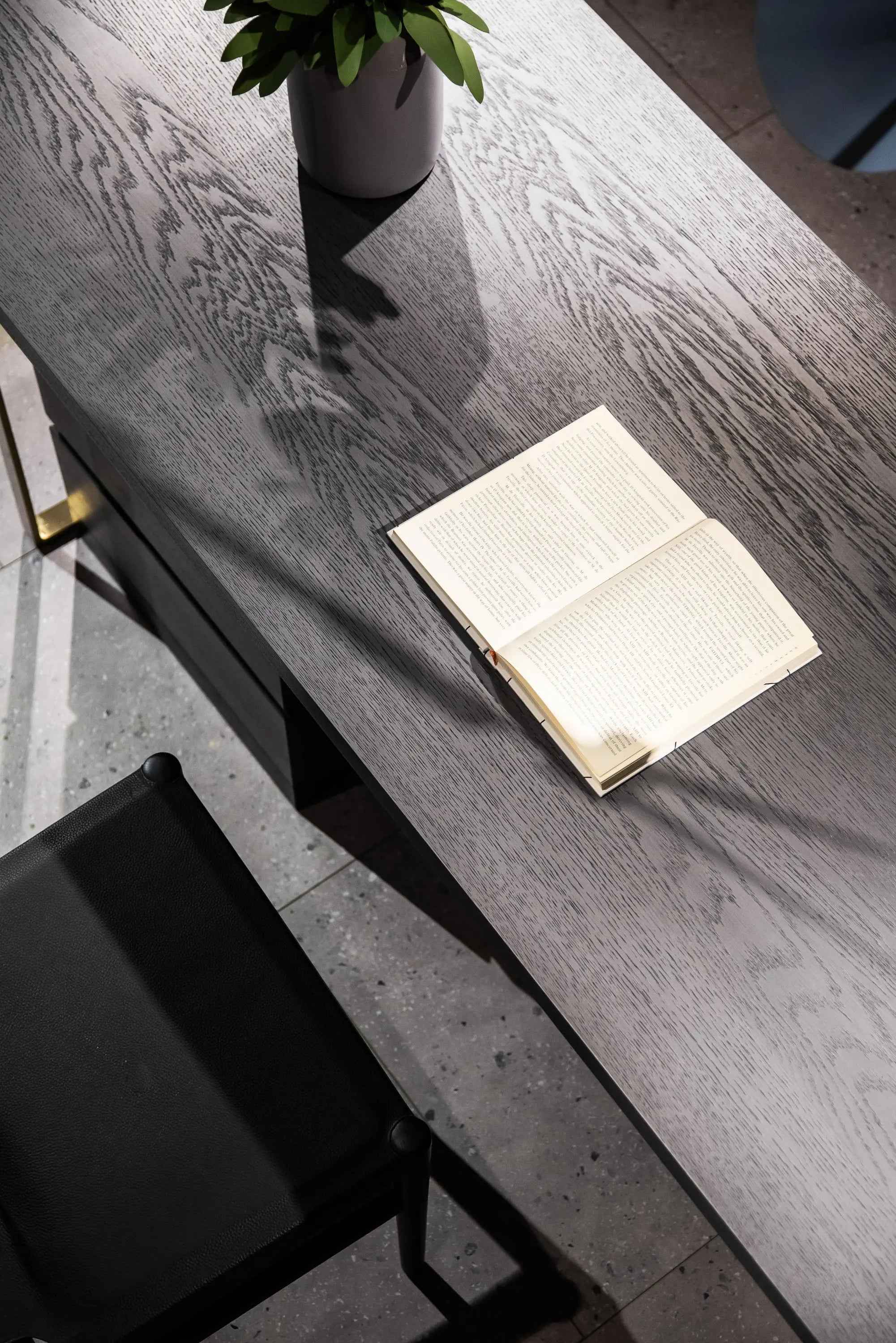 Bookcase Desk HS-1801-2: Stylish and Functional Storage Solution