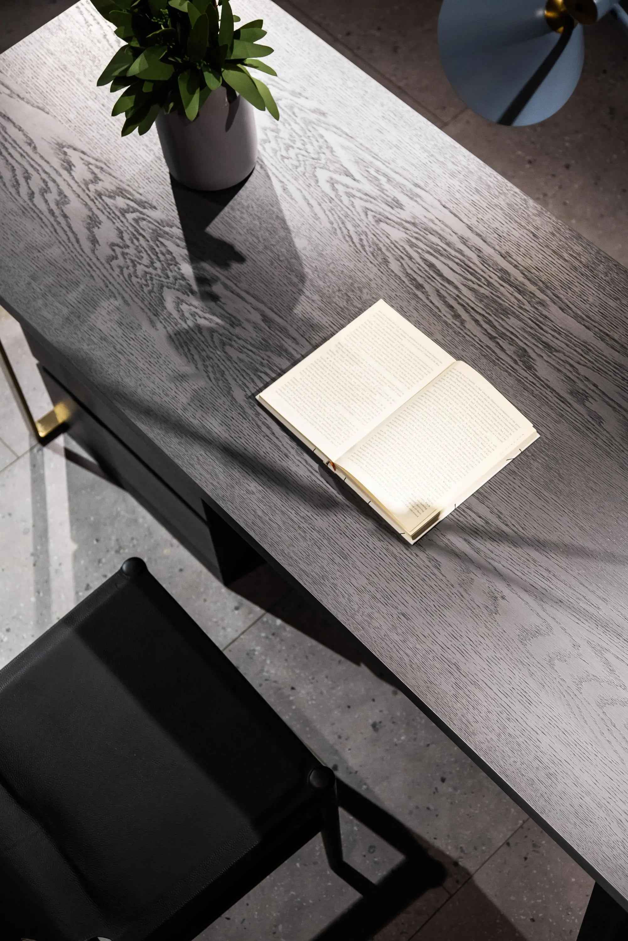 Bookcase Desk HS-1801-2: Stylish and Functional Storage Solution