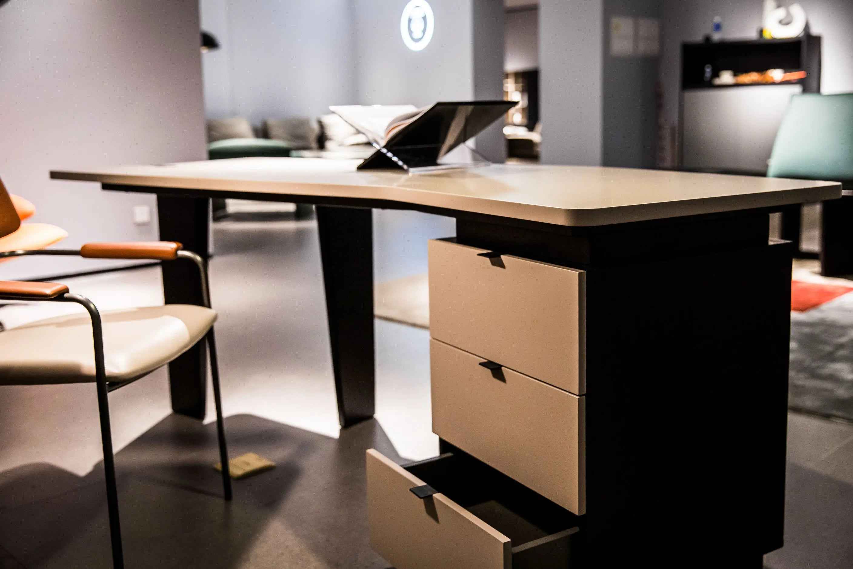 HS-1973 Bookcase Desk - Stylish and Functional Workspace Solution