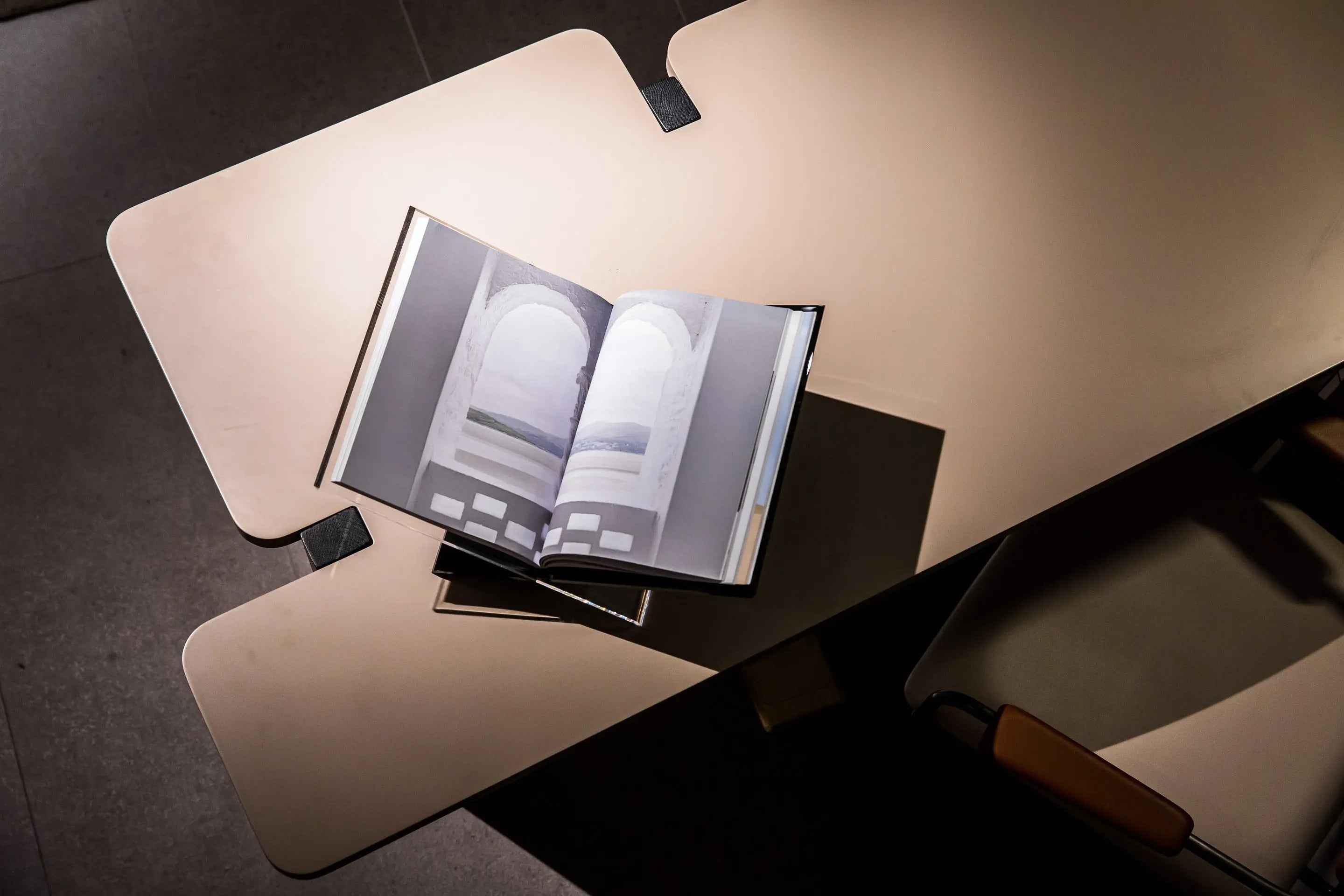 HS-1973 Bookcase Desk - Stylish and Functional Workspace Solution