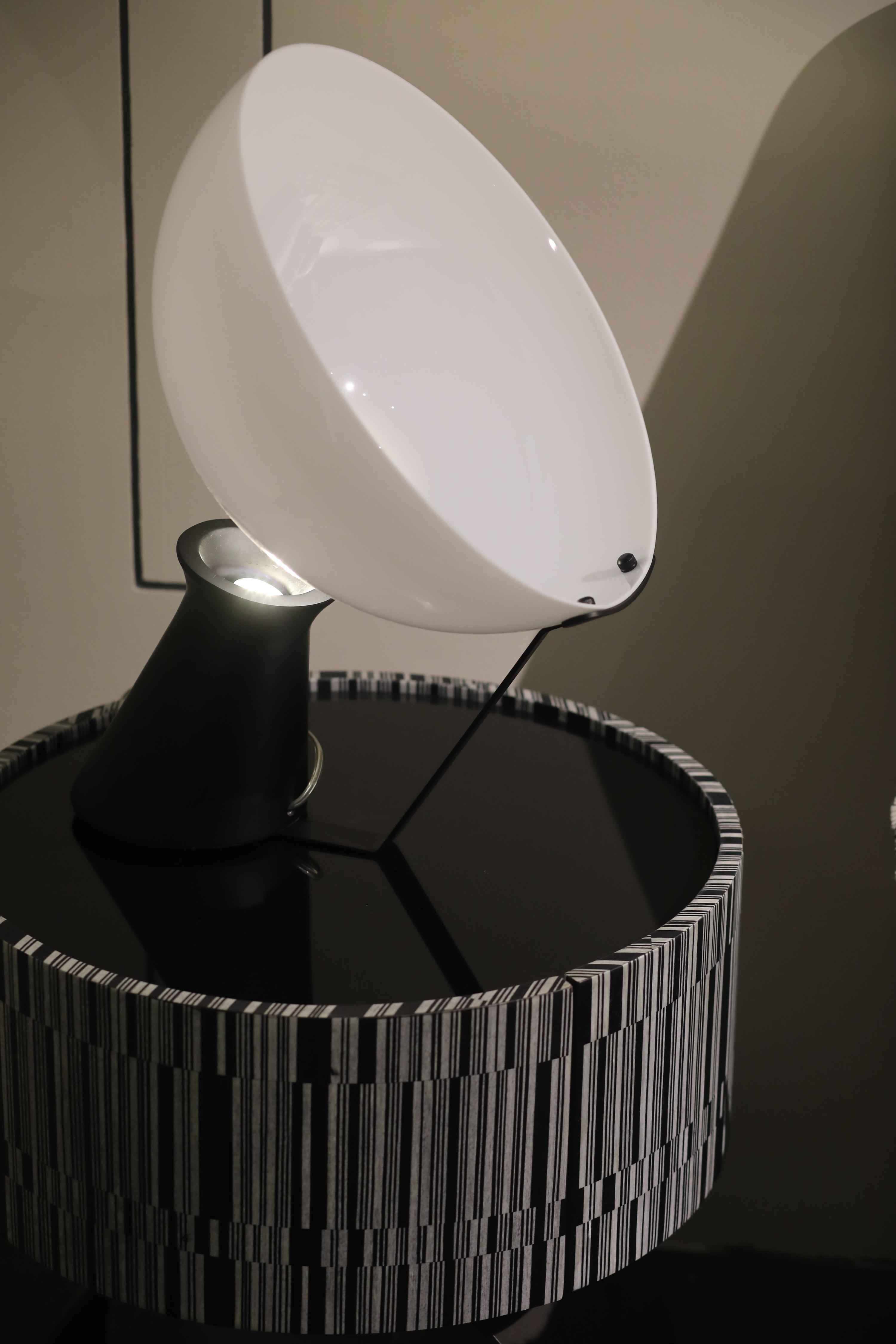 Italian Minimalist HX-2320-2 Bedside table