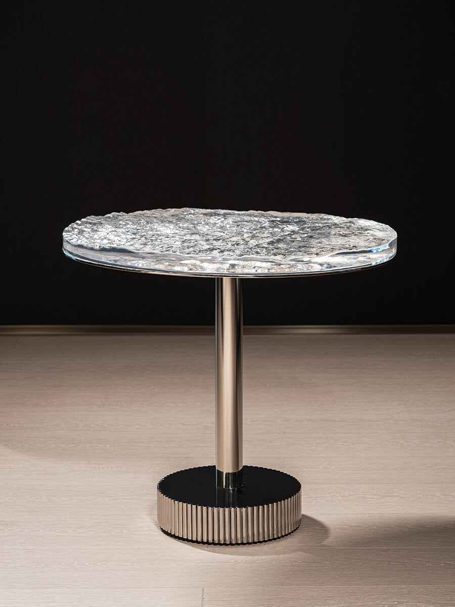 Magic of Light: Gorgeous Combination of Acrylic and Mirror-Finish Stainless Steel