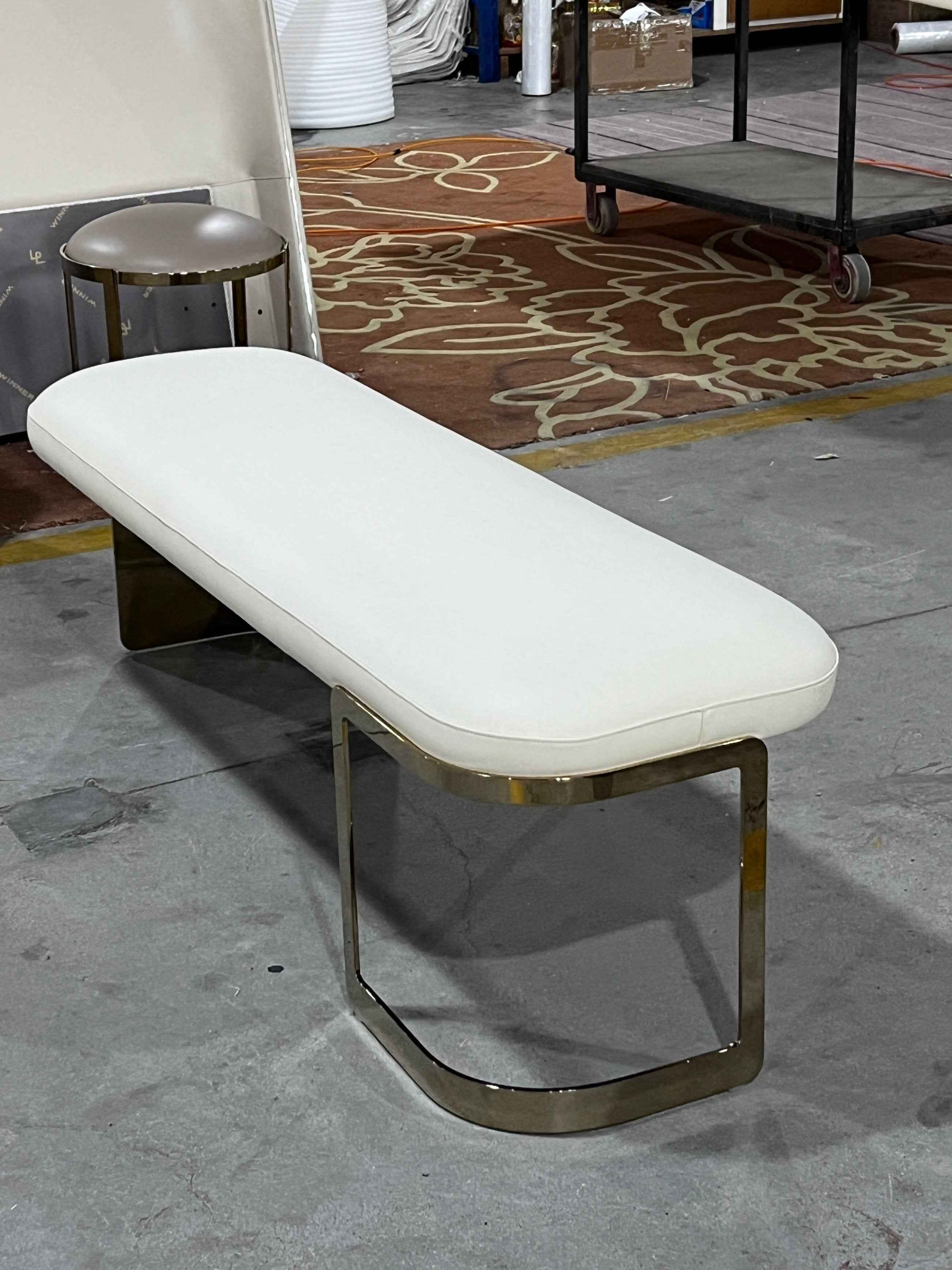 WH301B18 end of bed stool