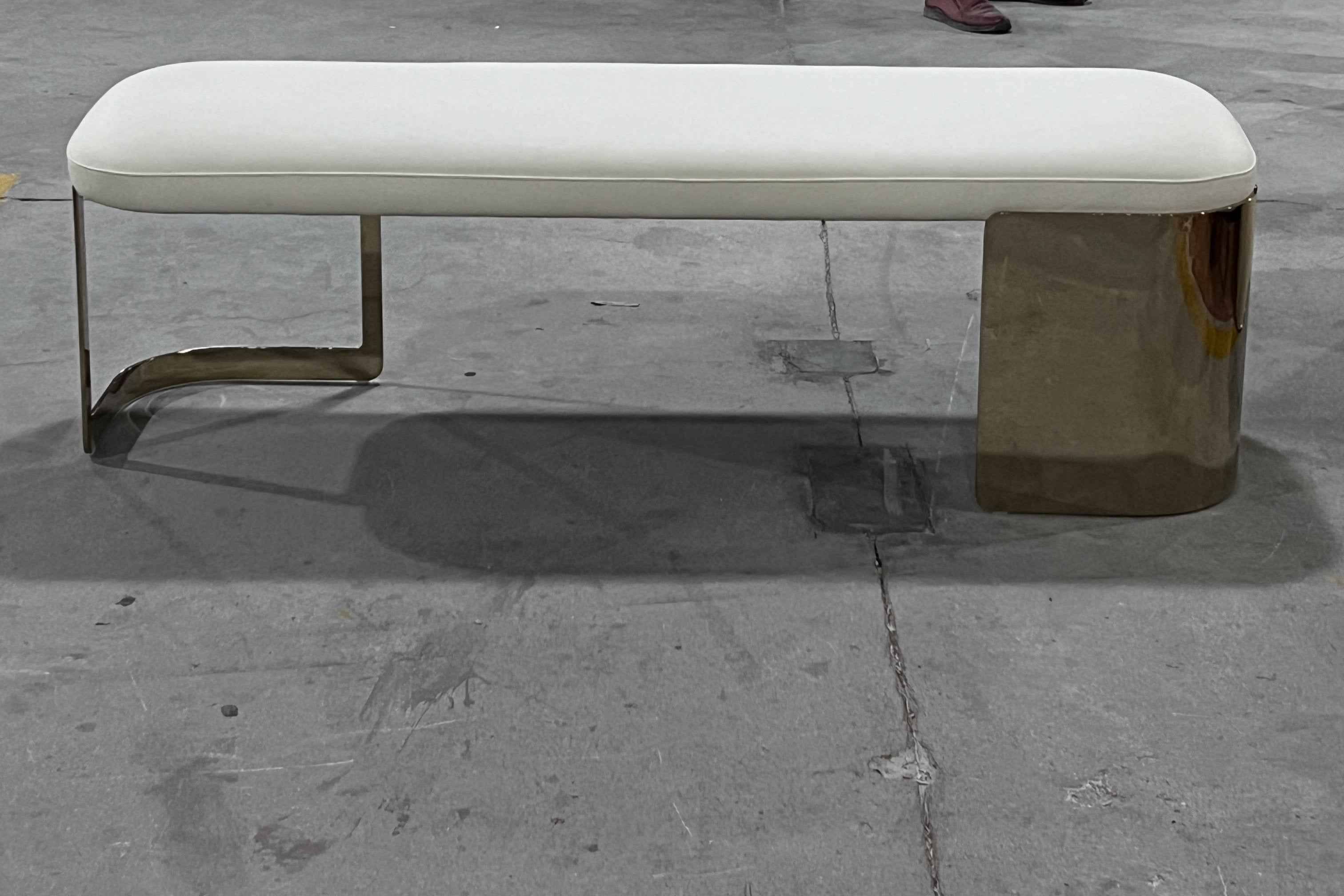 WH301B18 end of bed stool