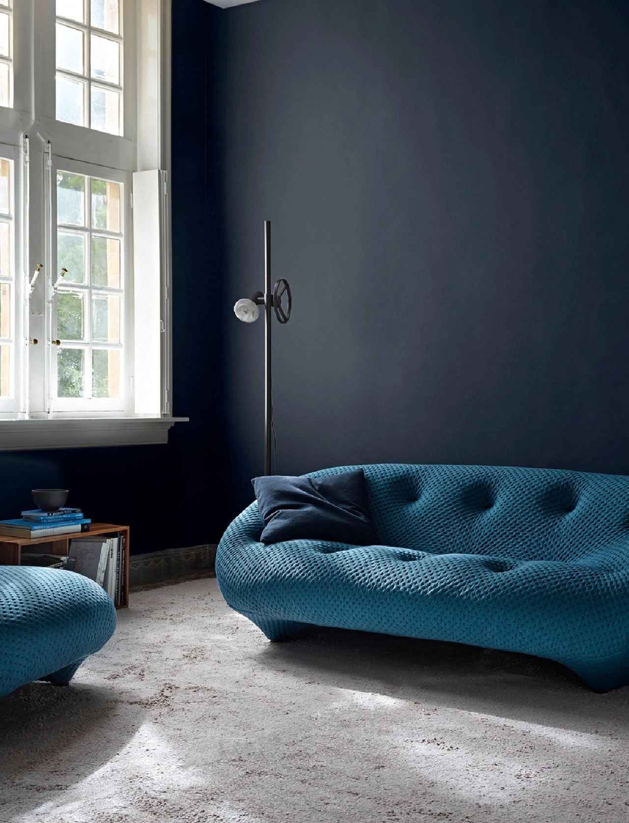 Cowry Sofa 2234 Shell Sofa