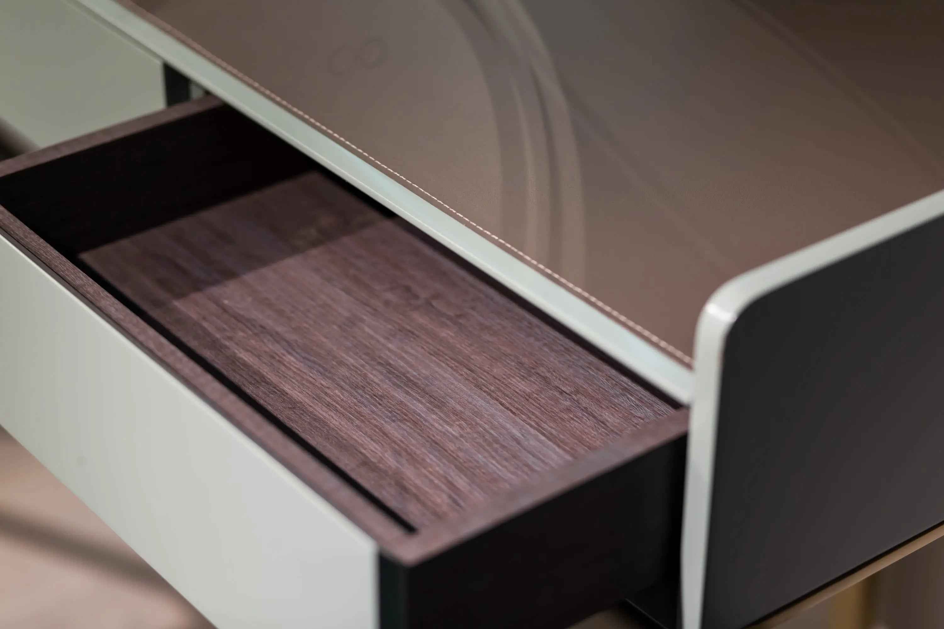 Italian Minimalist Bedroom HM-2017-1 Dressing Table