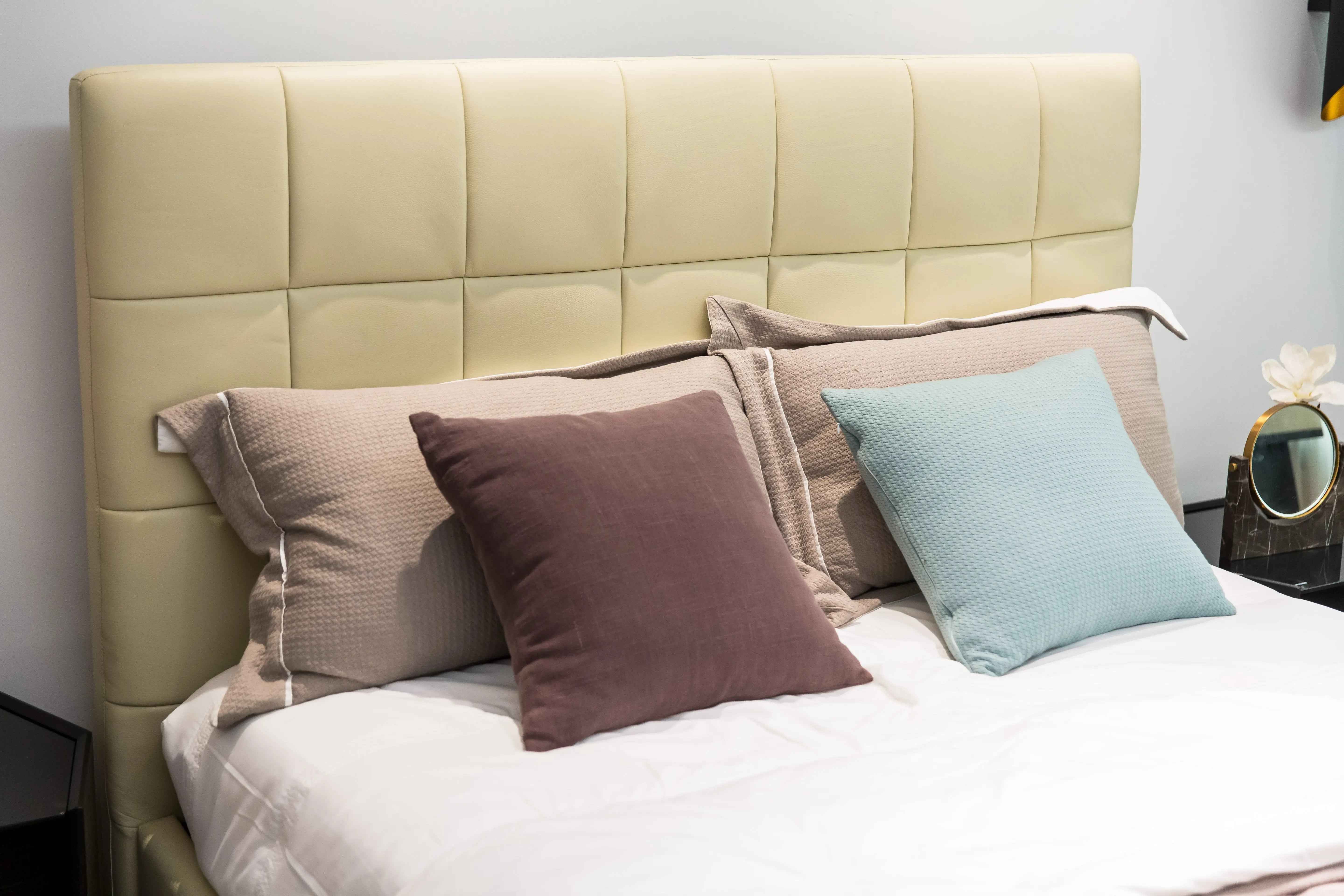 Italian Minimalist Checkered KB-VVCASA-BED-VX1-1691-1 Bed