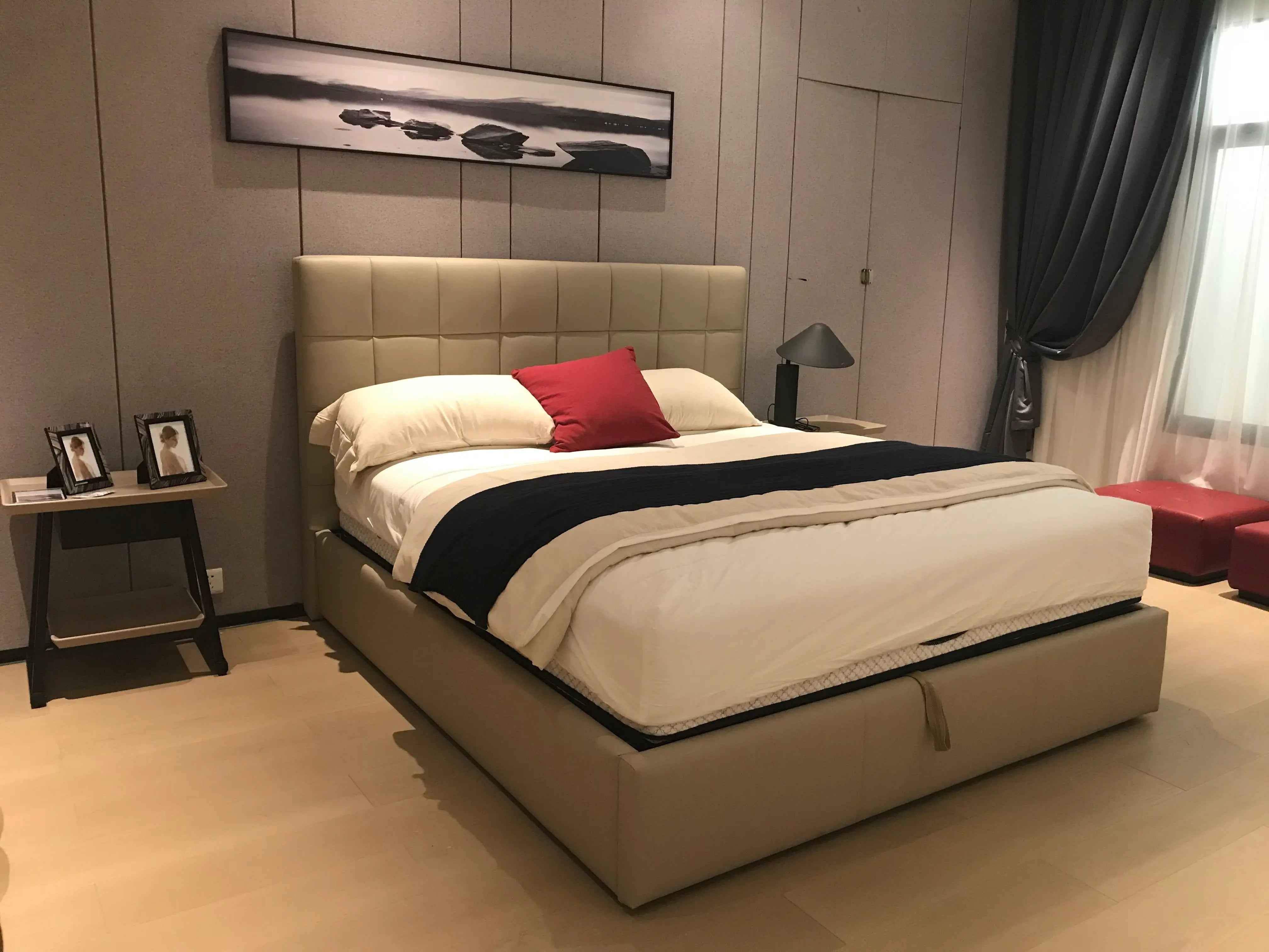 Italian Minimalist Checkered KB-VVCASA-BED-VX1-1691-1 Bed