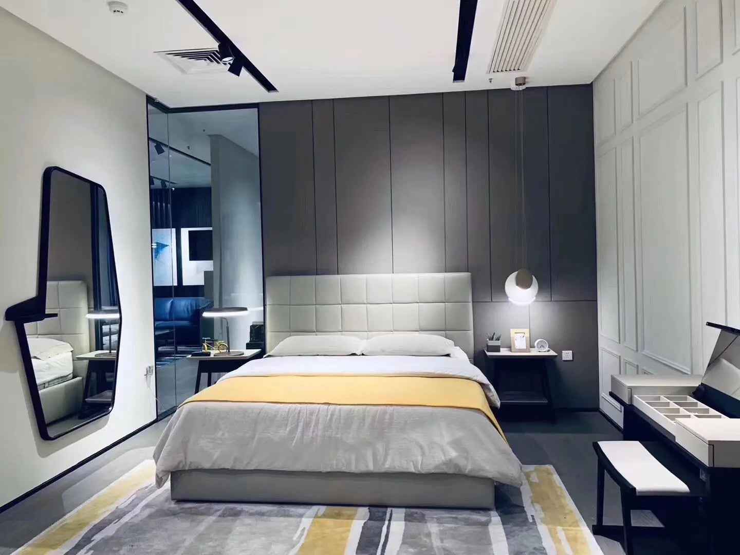 Italian Minimalist Checkered KB-VVCASA-BED-VX1-1691-1 Bed