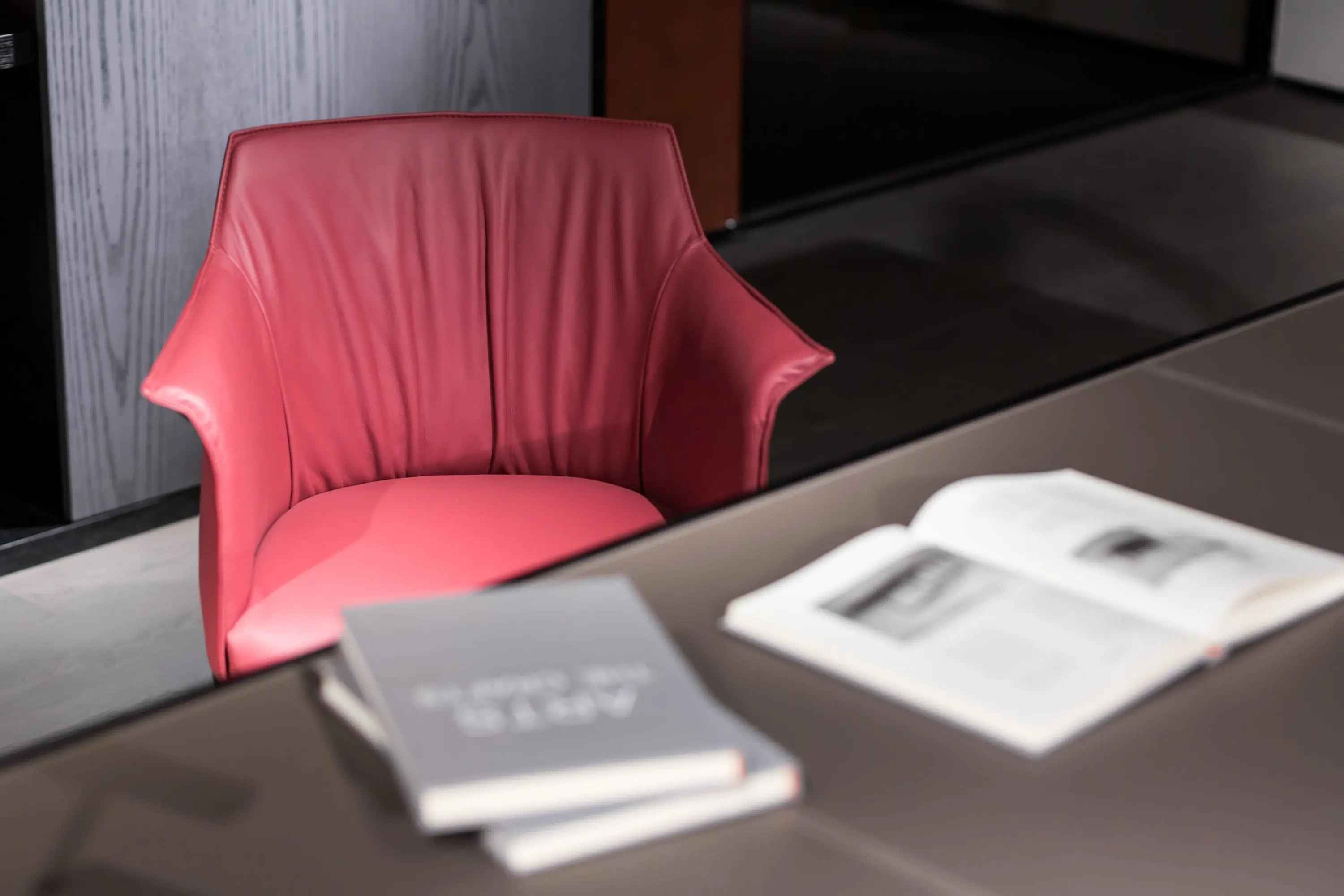 Italian Minimalist Leather Desk HS-2018-1