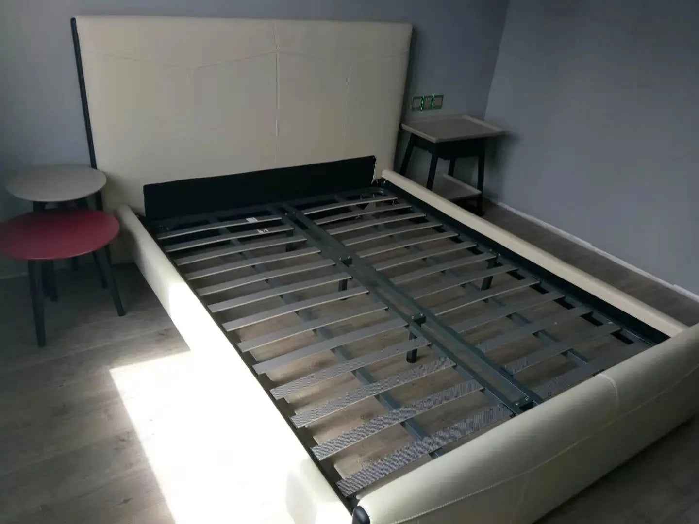 KB-VVCASA-BED-VX5-1676-1 Bed - Stylish and Comfortable Design