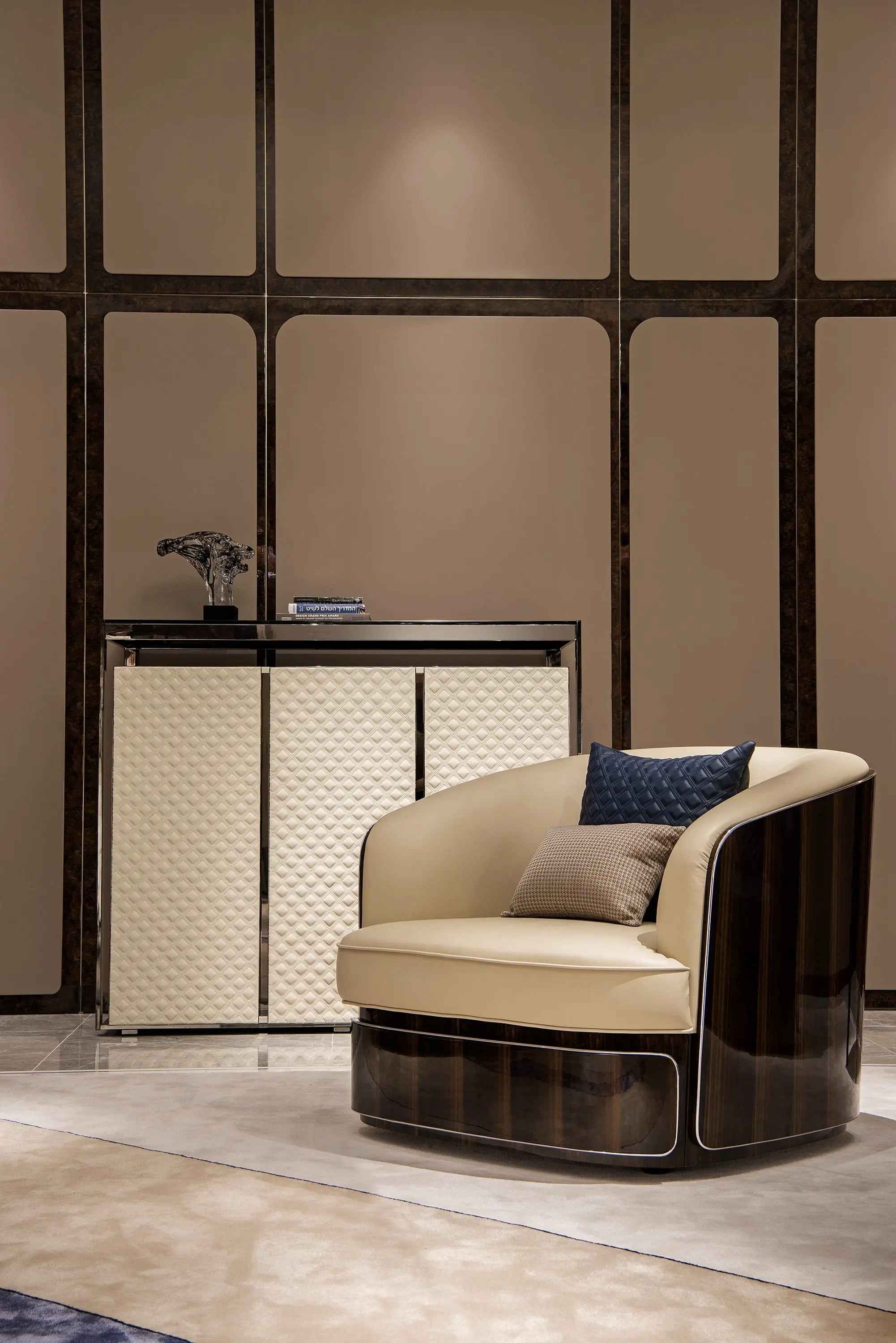 Light luxury wooden Shoes Cabinet Bentley style W001H22 shoe cabinet