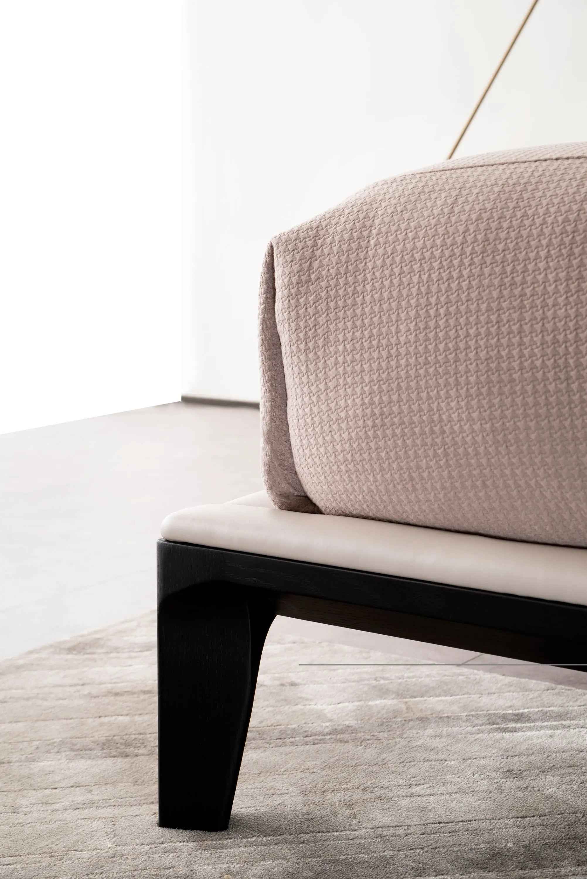 Luxe Leather KB-VVCASA-BED-VX1-1779-1 Bed