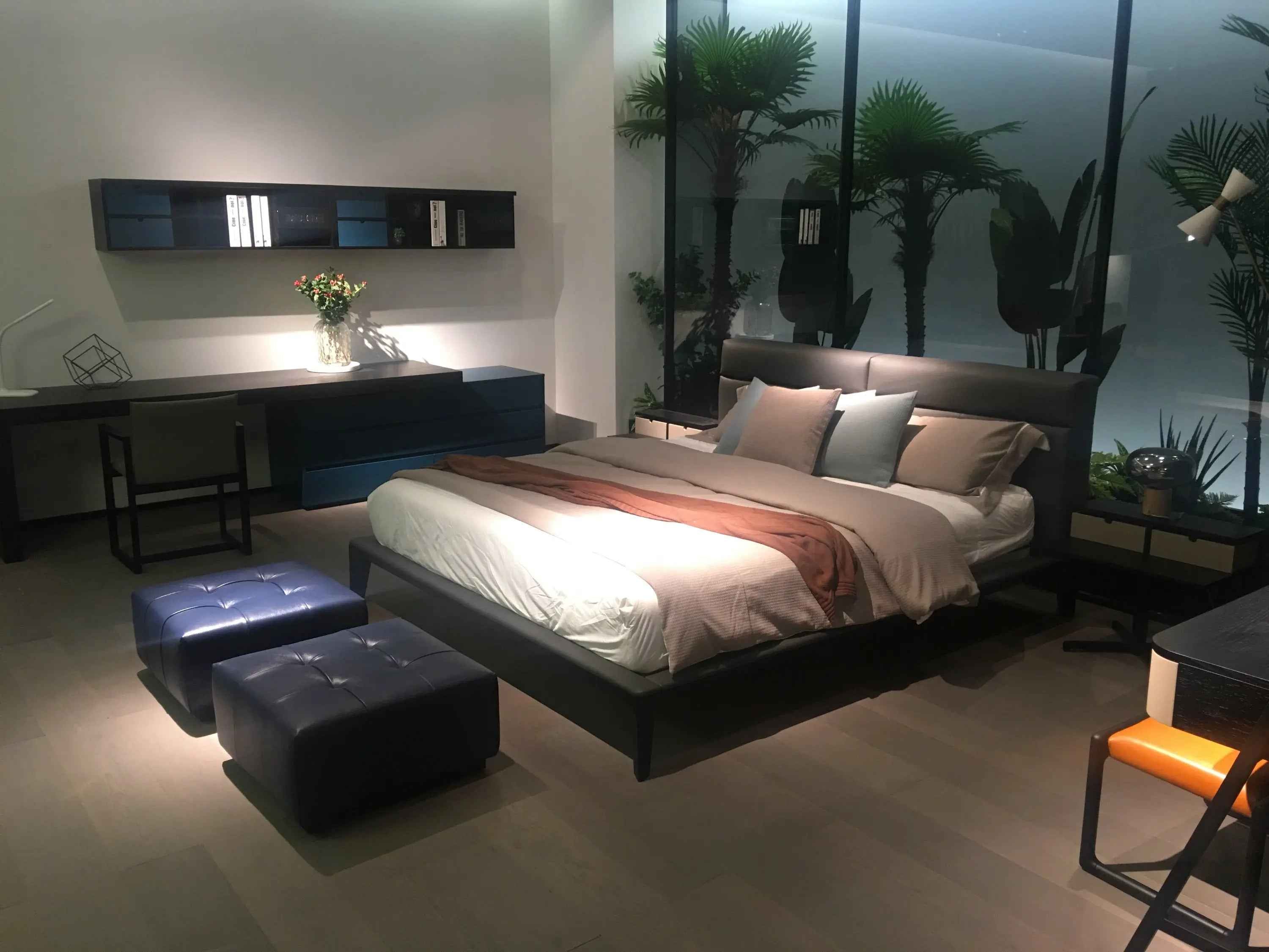 Luxe Leather KB-VVCASA-BED-VX1-1779-1 Bed