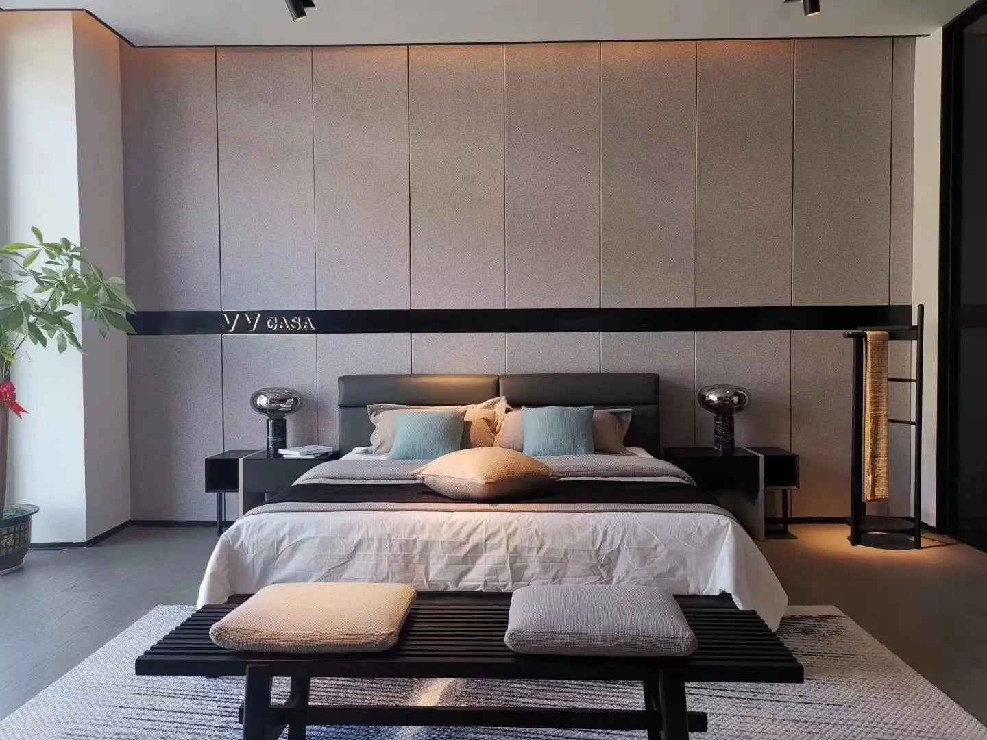 Luxe Leather KB-VVCASA-BED-VX1-1779-1 Bed