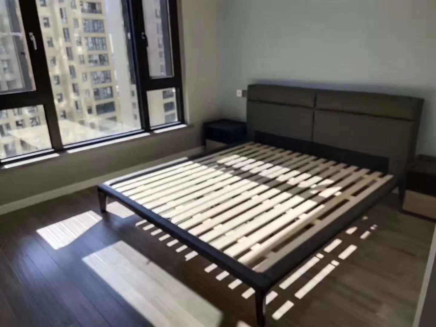 Luxe Leather KB-VVCASA-BED-VX1-1779-1 Bed