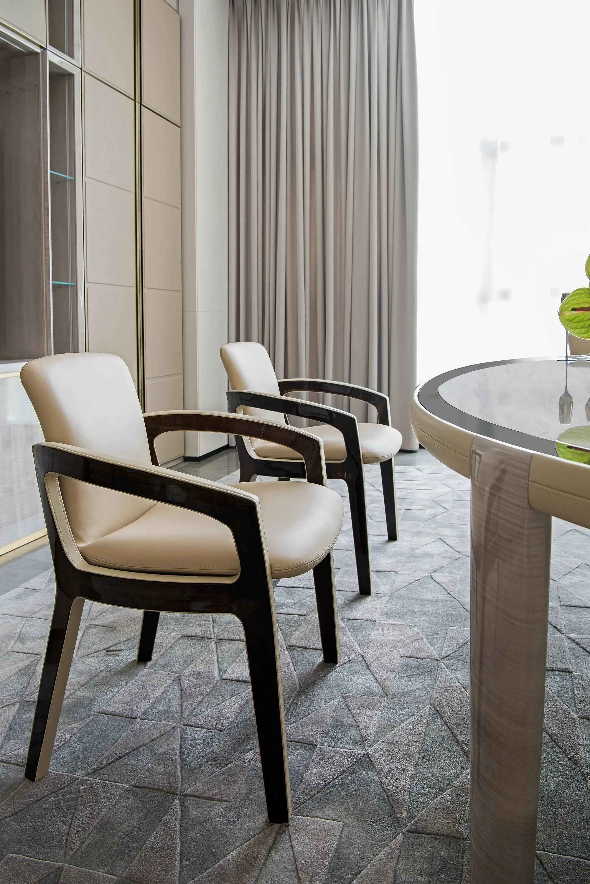 Luxury leather modern chair dining room restaurant chairs W013D5 Bentley style Belgravia Chair dining chair