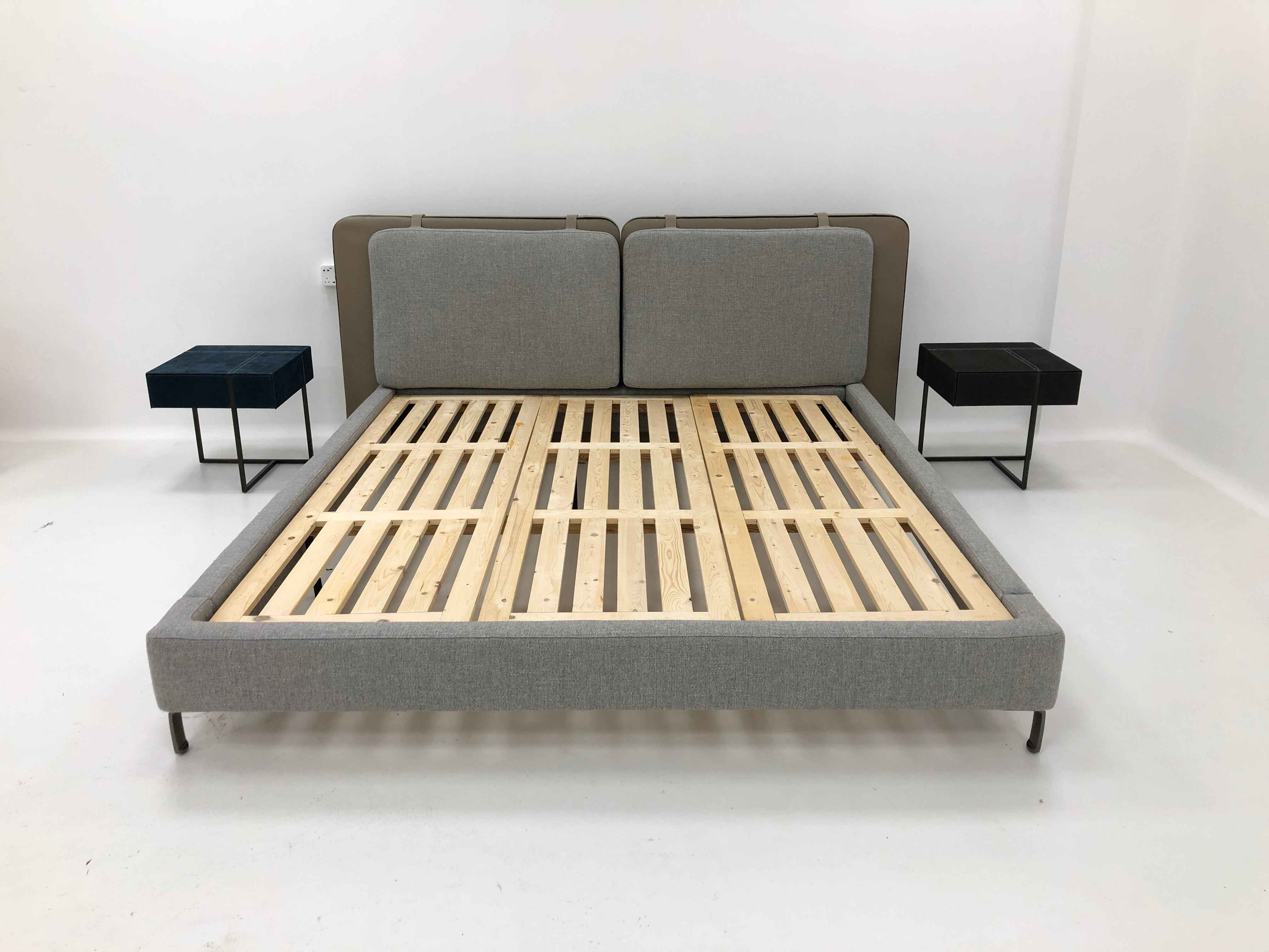 MB-049 Bed