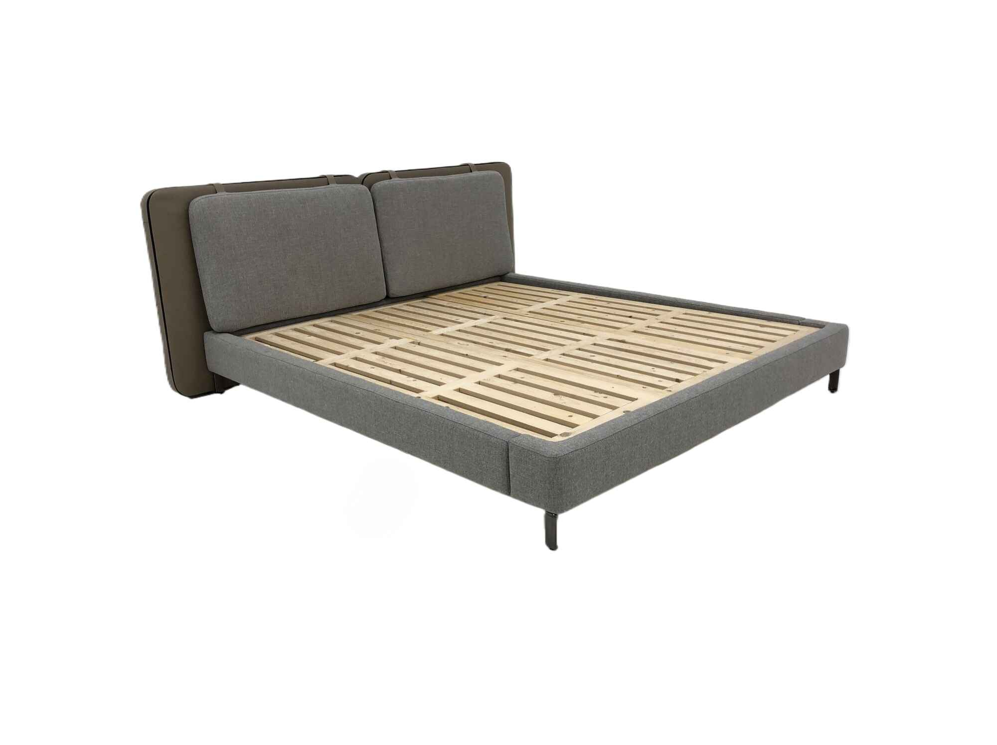 MB-049 Bed