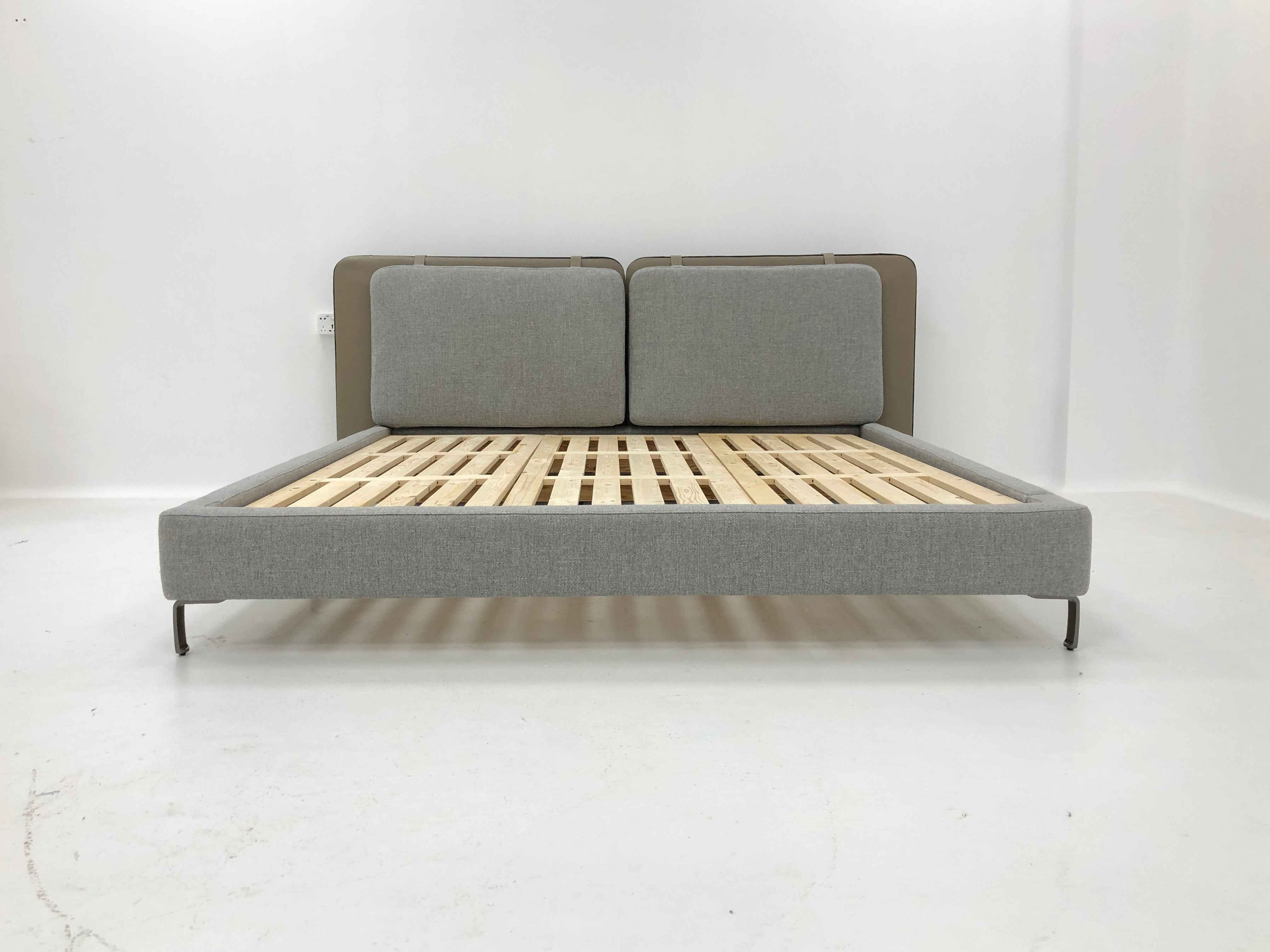 MB-049 Bed