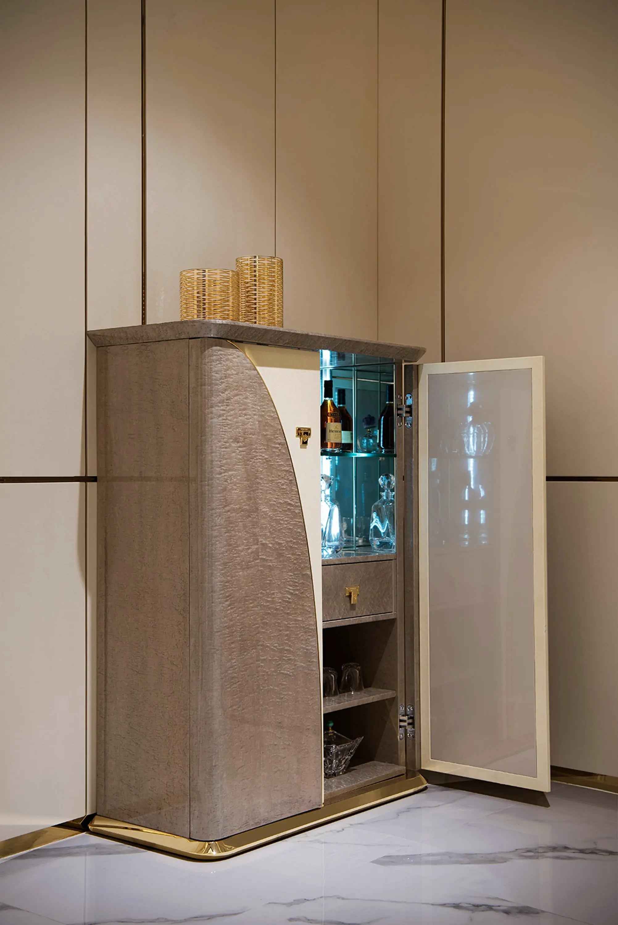 Metal Decoration High Gloss Veneer 2 Doors Cabinet W002D41 Turri style Vogue wine cabinet,Multifunctional Cabinet