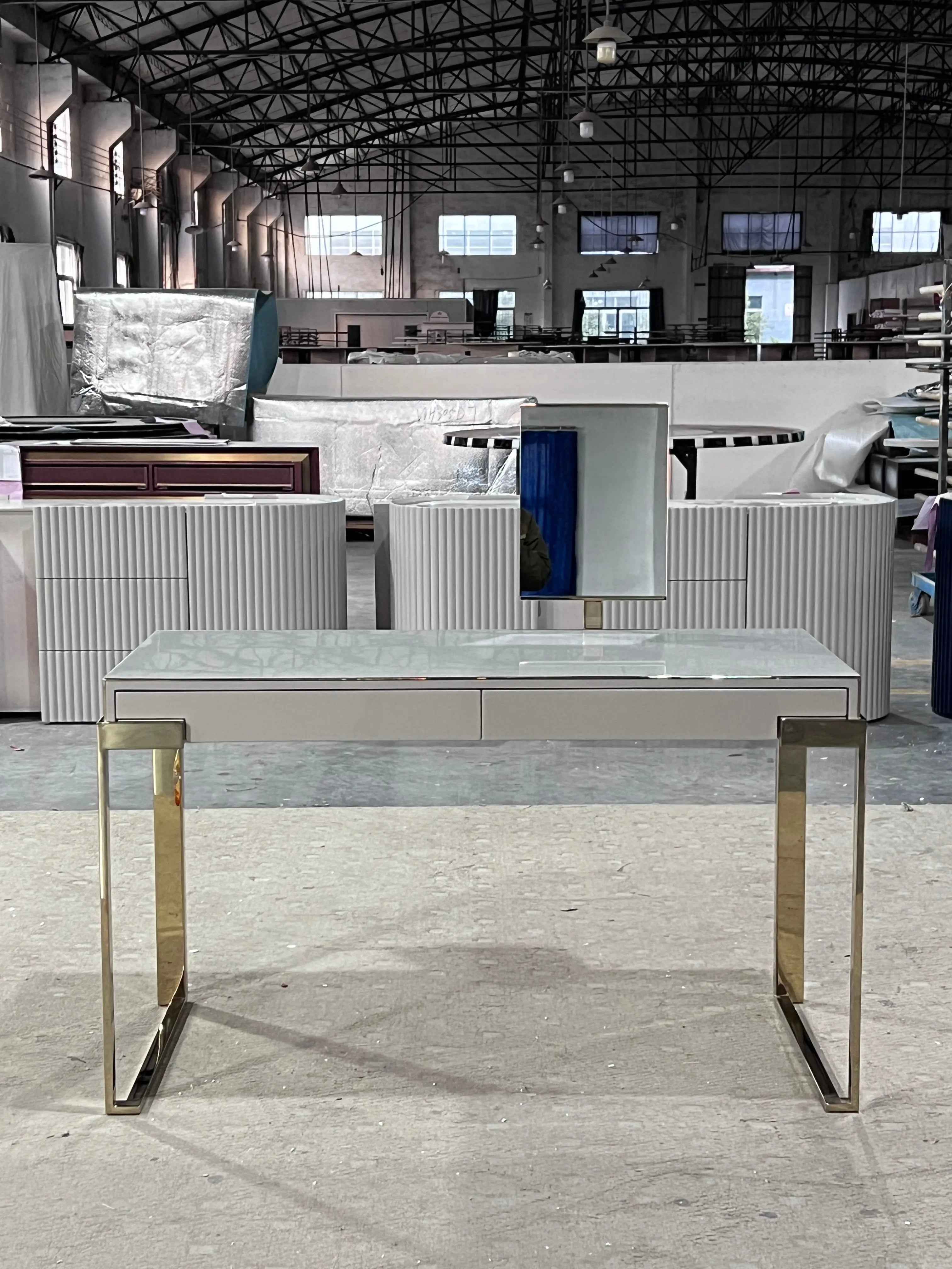 Metal Frame Elegant Design Dressing Table With Mirror W009B13B Fendi style Aura Lady Desk Dressing Table