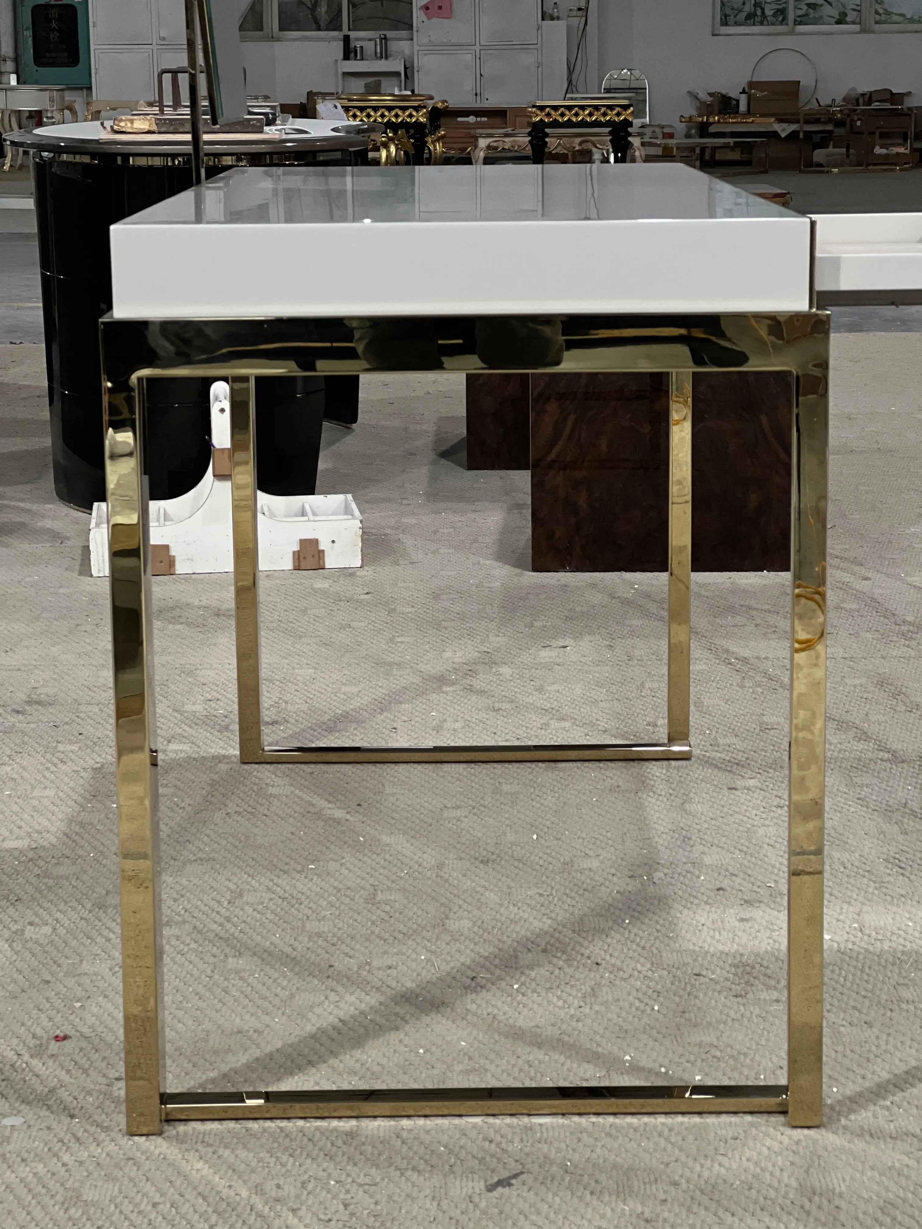 Metal Frame Elegant Design Dressing Table With Mirror W009B13B Fendi style Aura Lady Desk Dressing Table