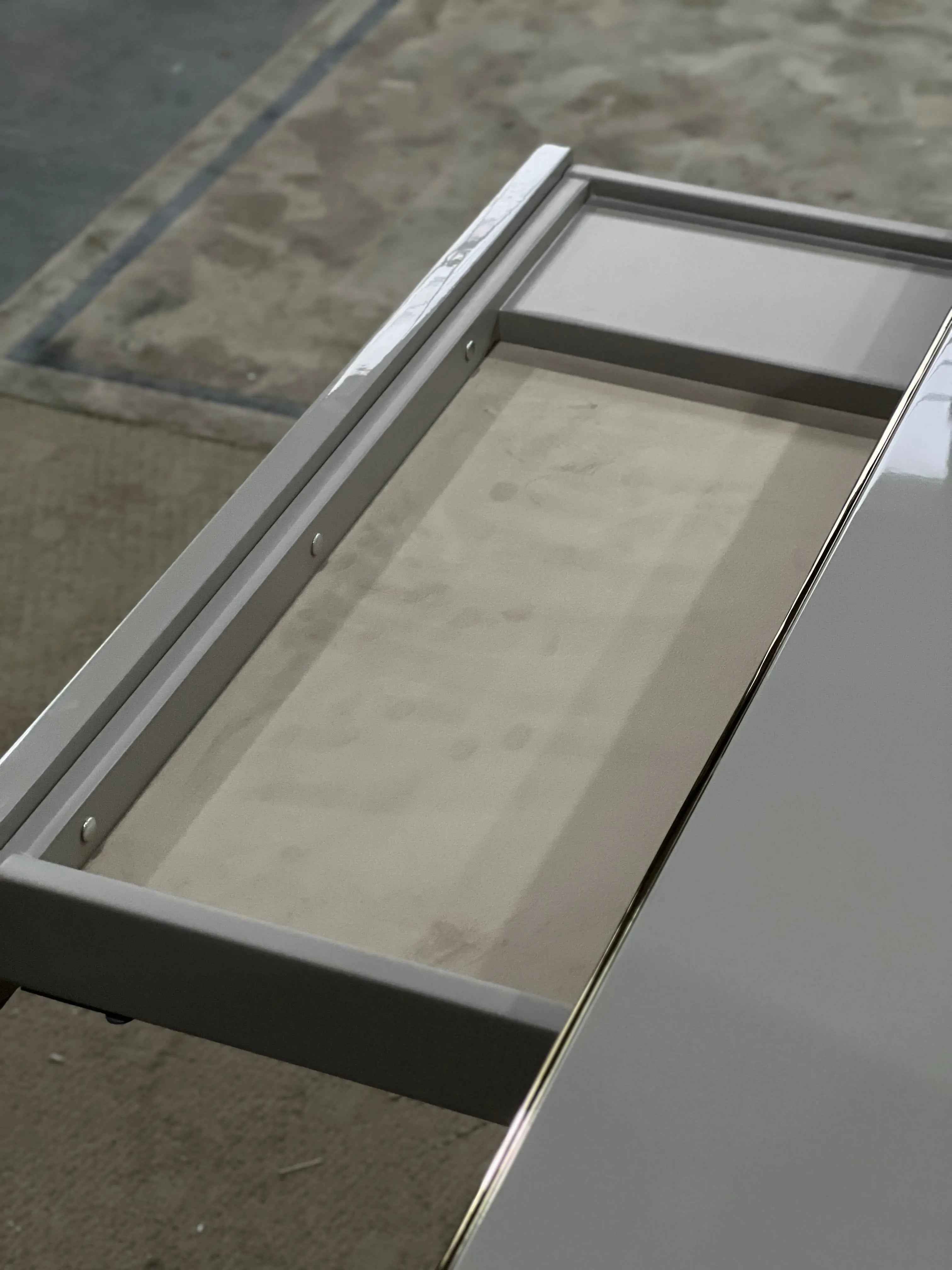 Metal Frame Elegant Design Dressing Table With Mirror W009B13B Fendi style Aura Lady Desk Dressing Table