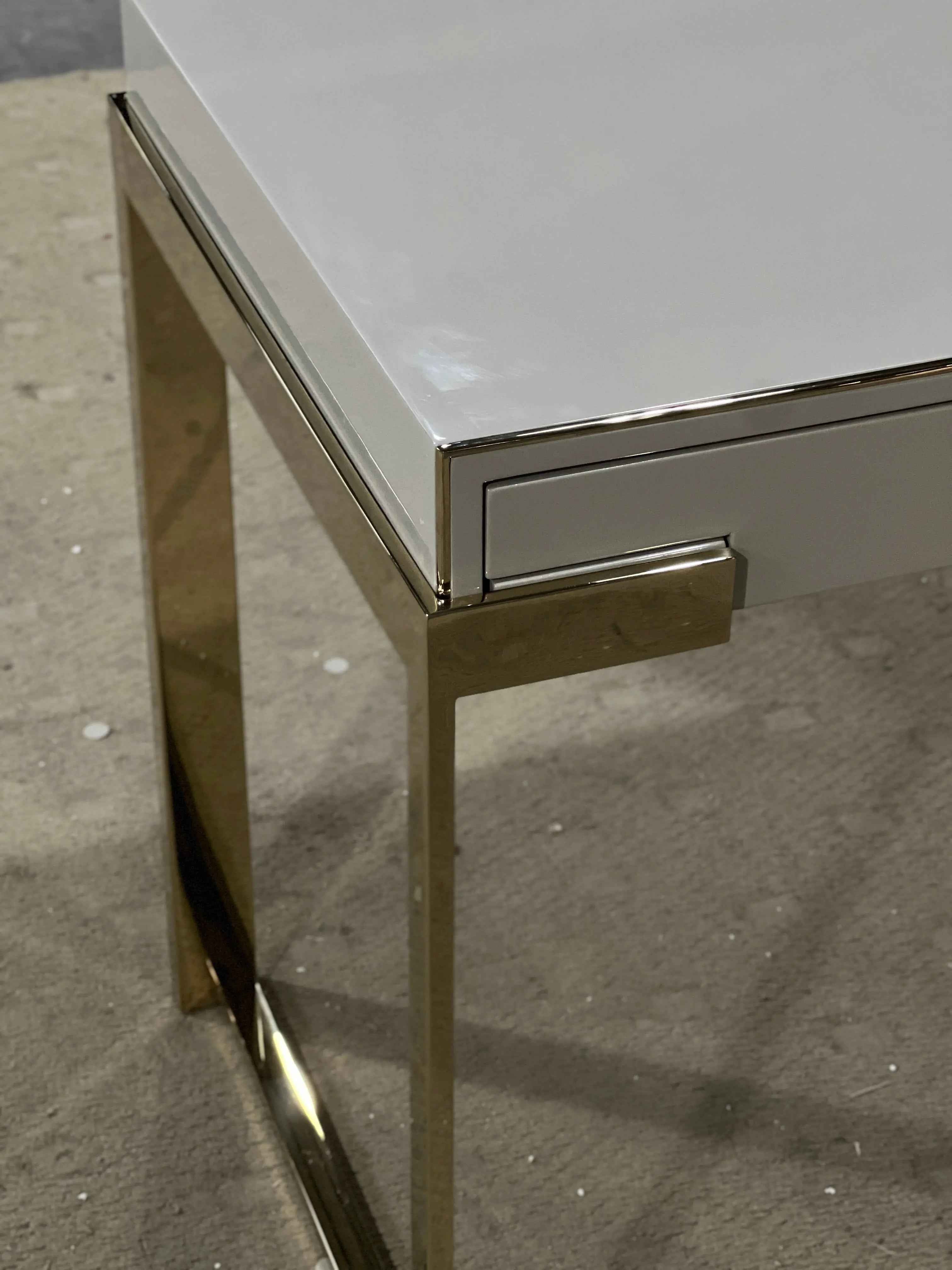 Metal Frame Elegant Design Dressing Table With Mirror W009B13B Fendi style Aura Lady Desk Dressing Table