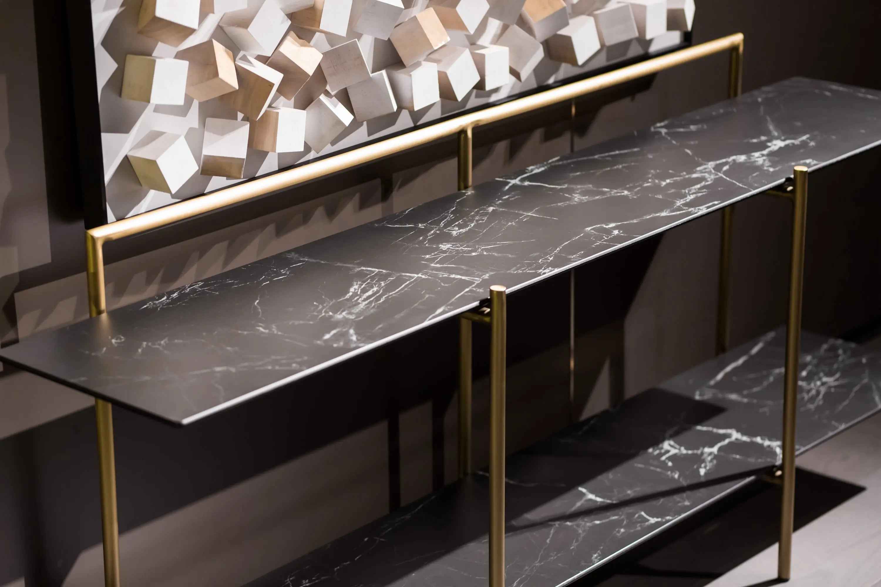 Minimalism And Luxury Stainless Steel Plate HC1919-8 Corner Table