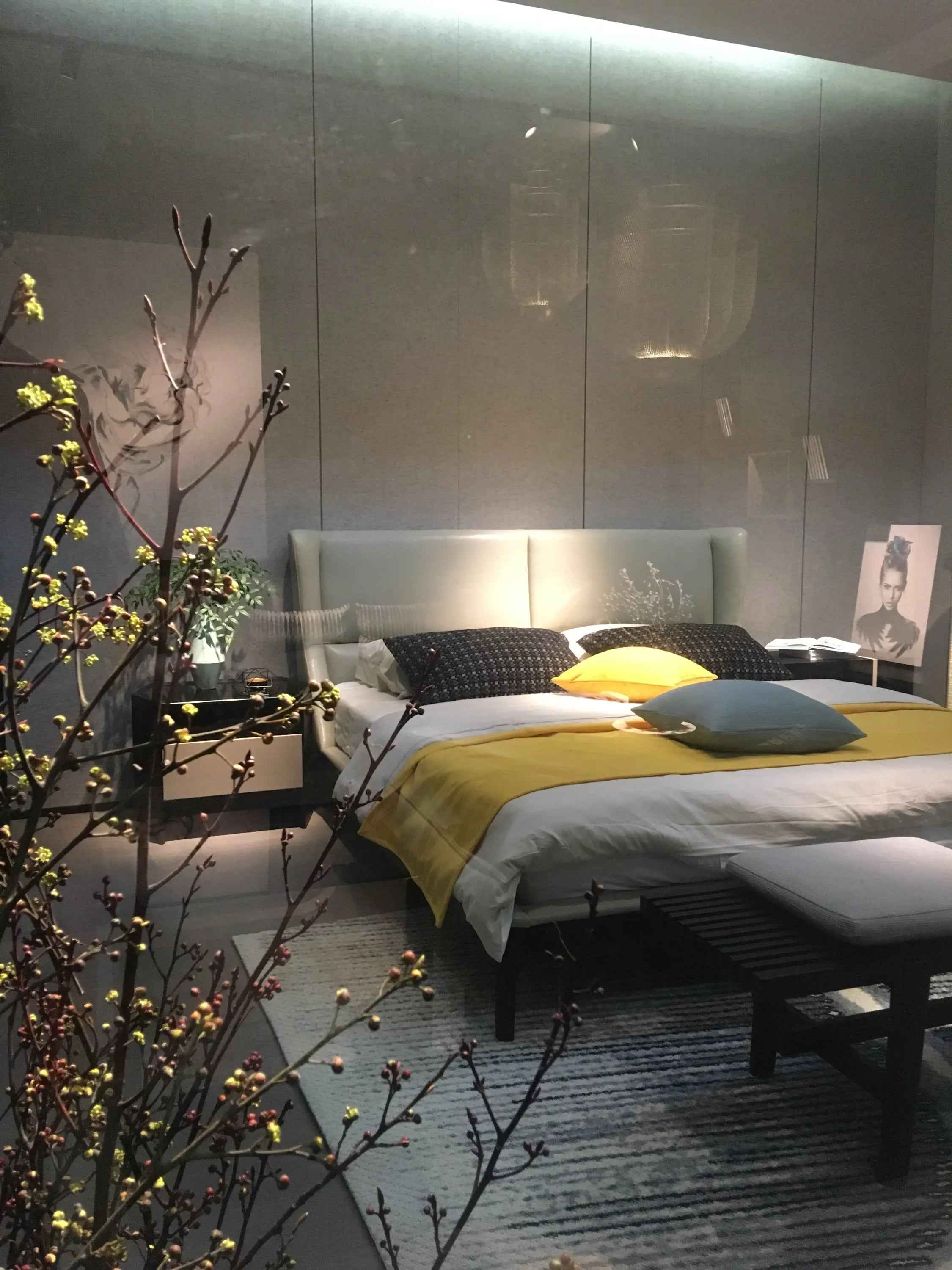 Minimalist Chic Leather KB-VVCASA-BED-VX1-1695-1 Bed