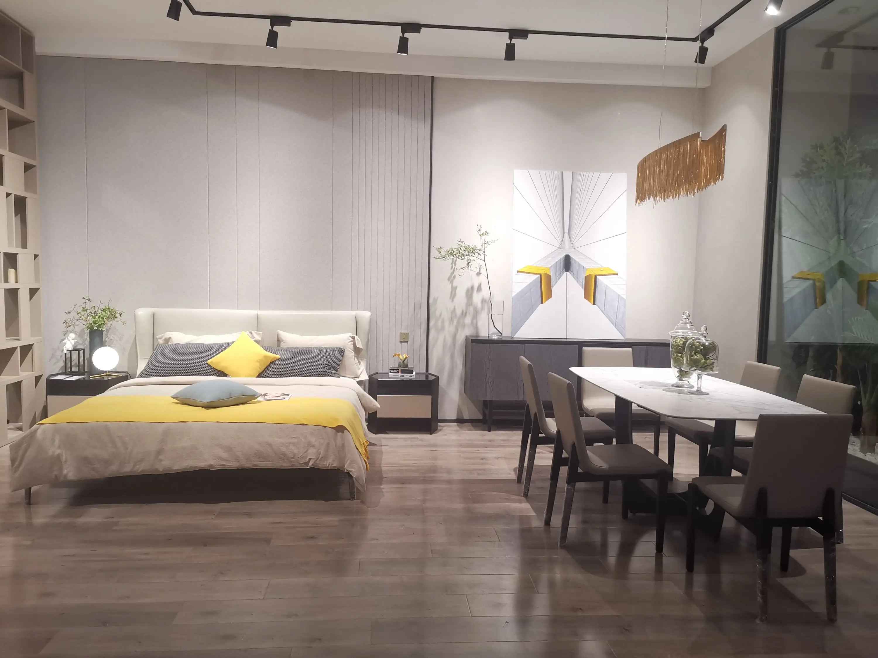 Minimalist Chic Leather KB-VVCASA-BED-VX1-1695-1 Bed