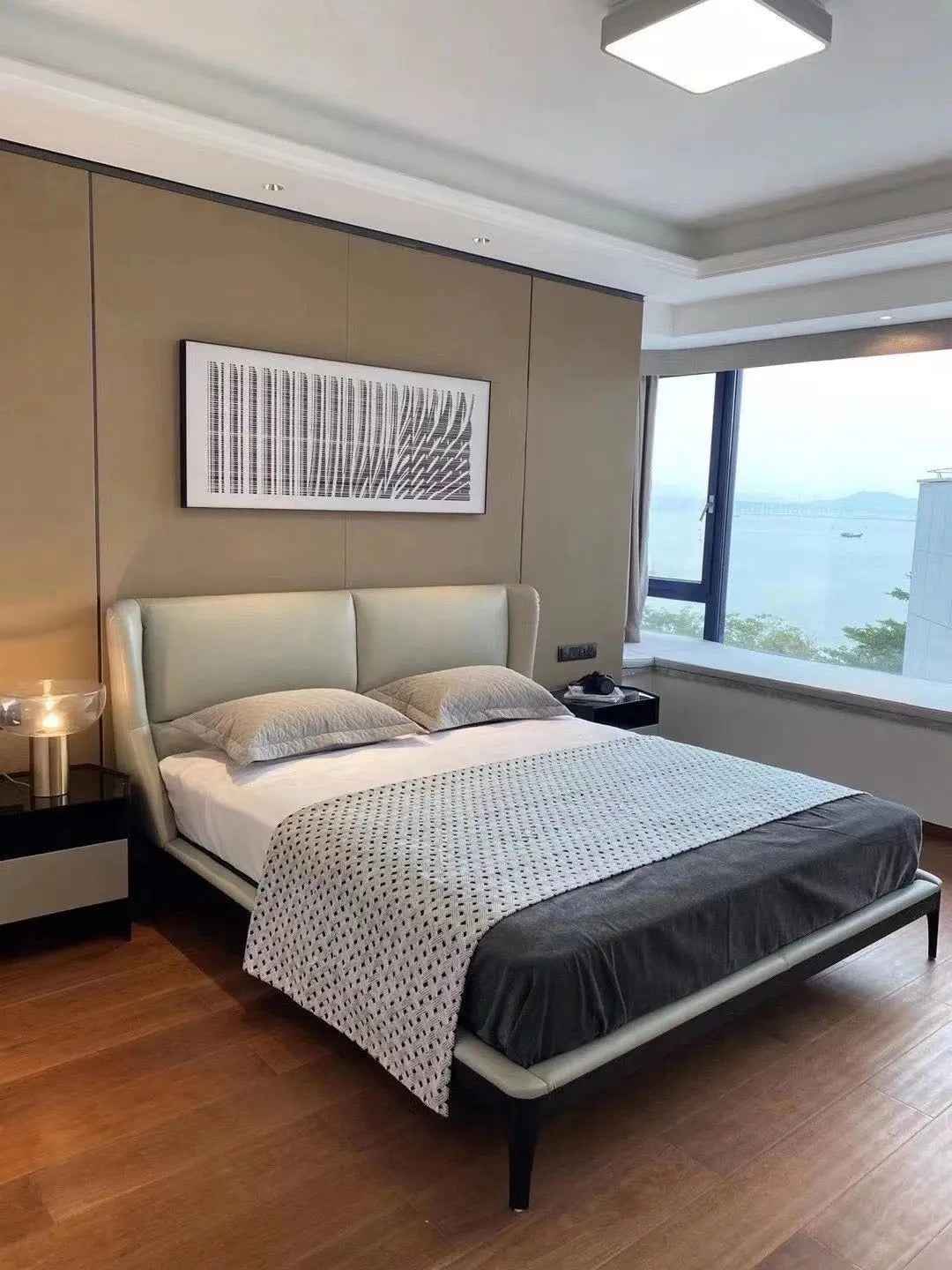 Minimalist Chic Leather KB-VVCASA-BED-VX1-1695-1 Bed