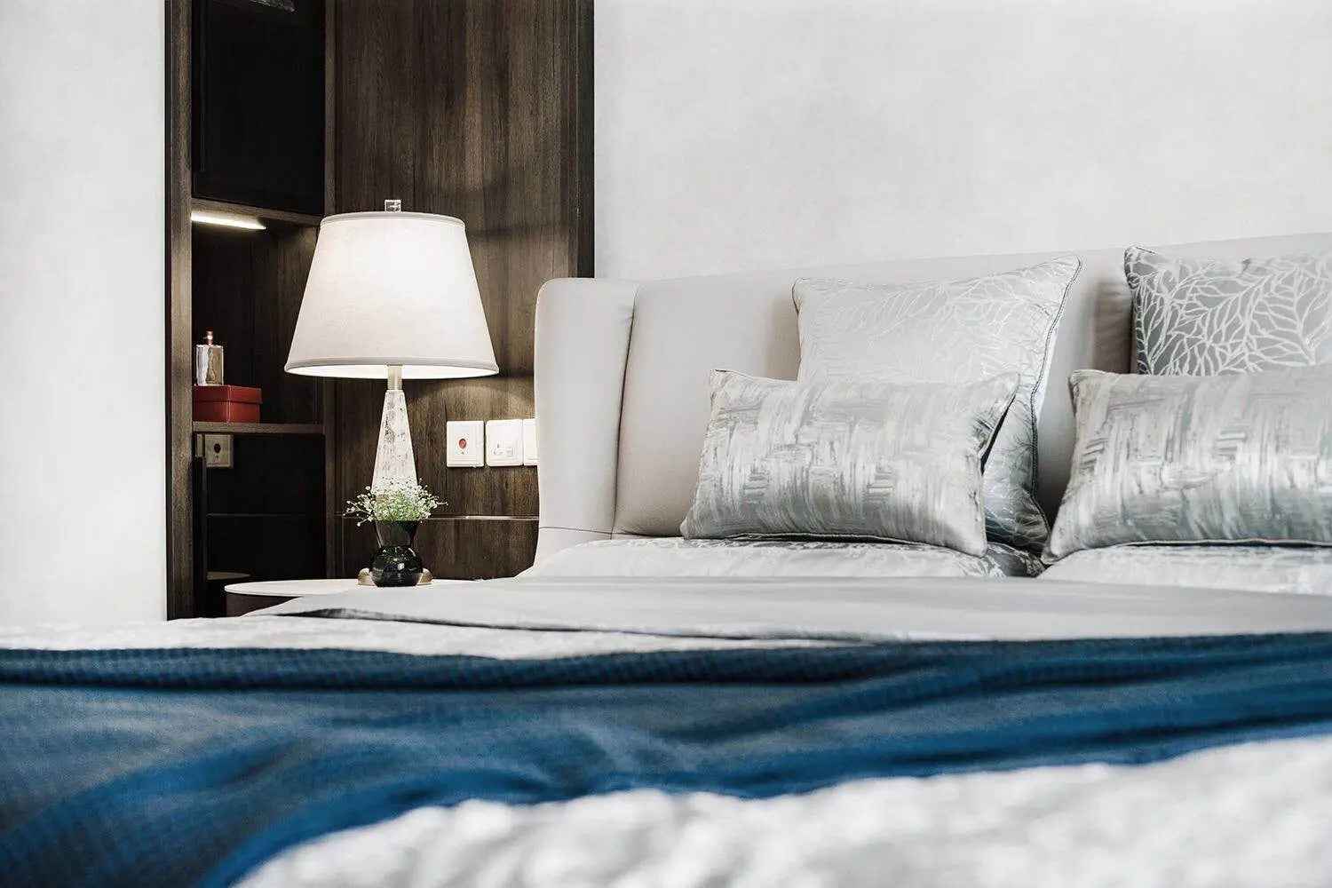 Minimalist Chic Leather KB-VVCASA-BED-VX1-1695-1 Bed