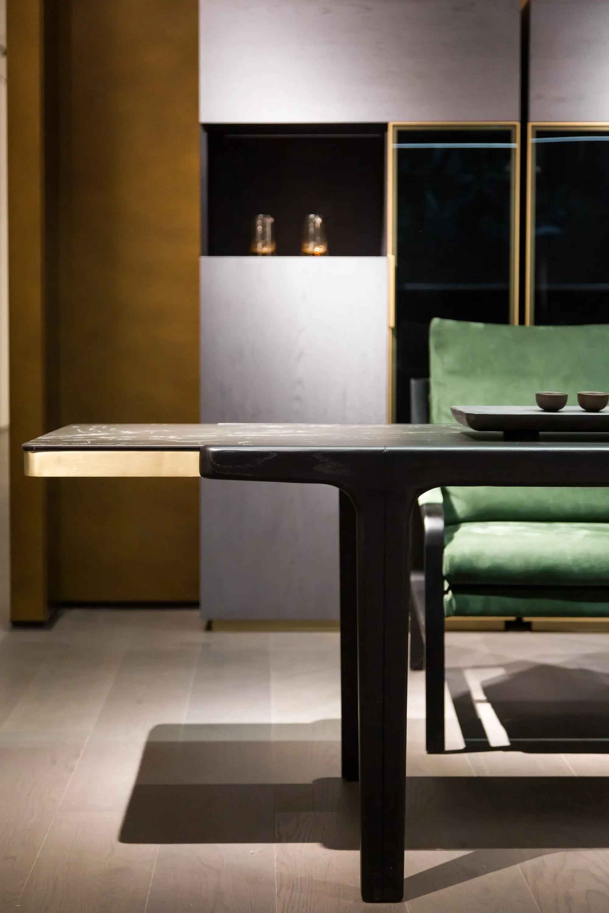 Modern Luxury Glass Tea Table - Elegant Design for Contemporary Living