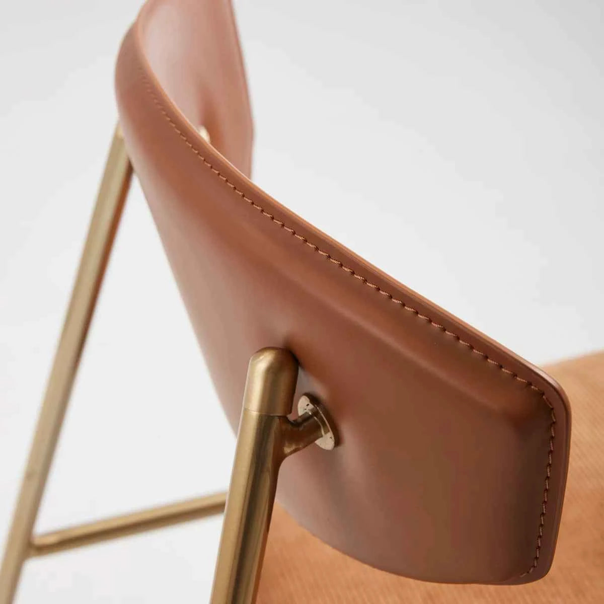 HE535-3 Minimalism Lounge chair