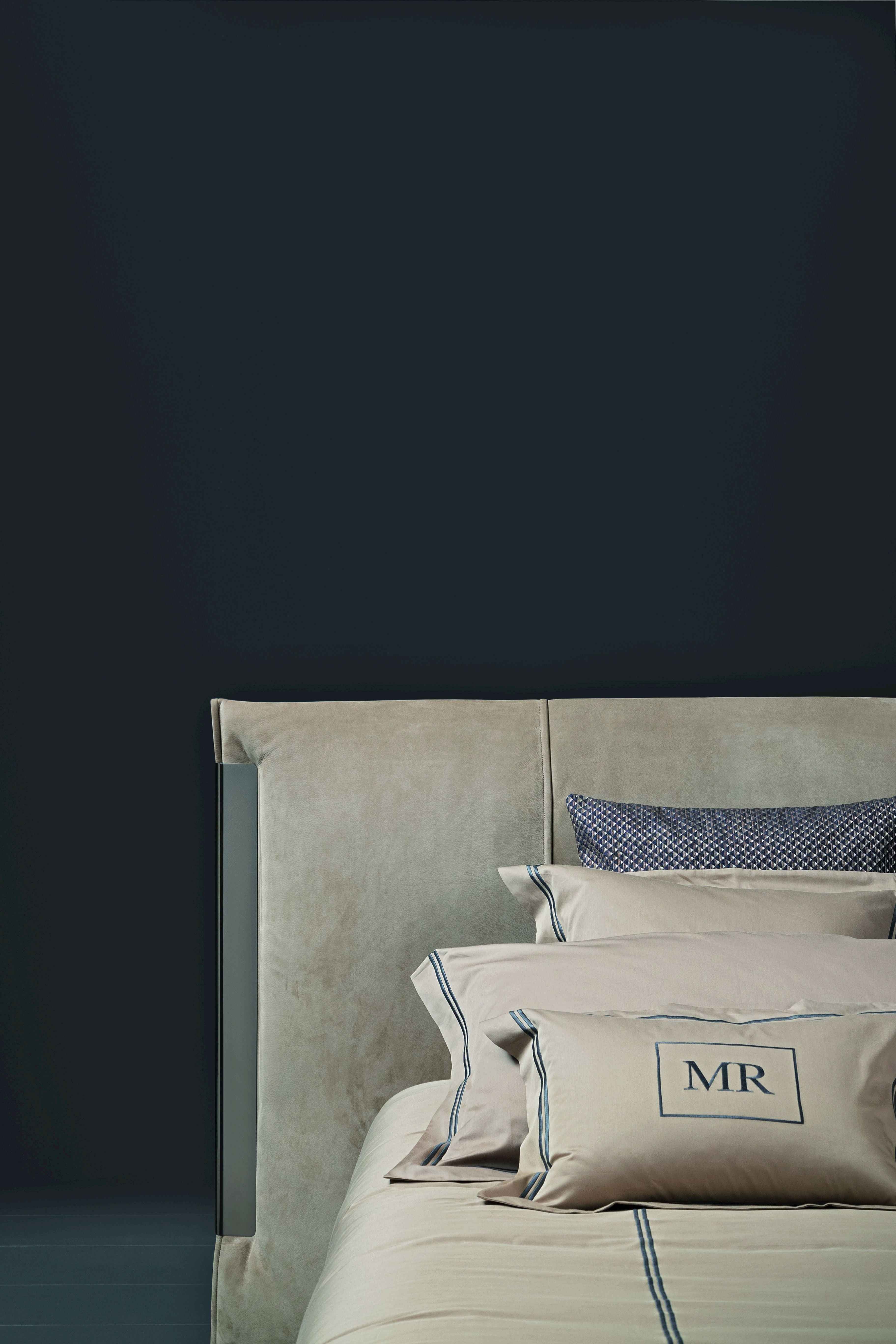 RC-17 Minimalism Bed