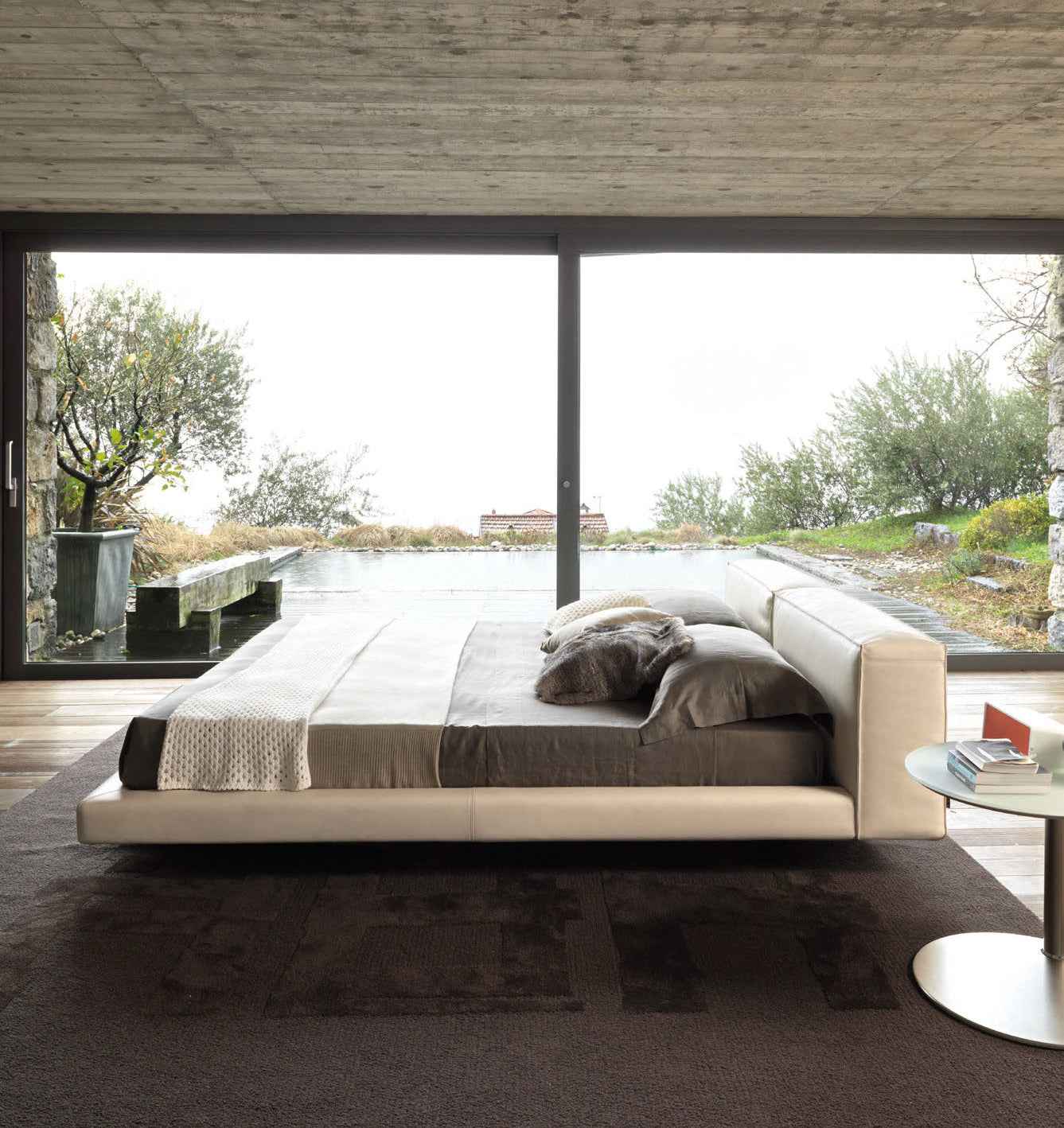 RC-20 Minimalism Bed