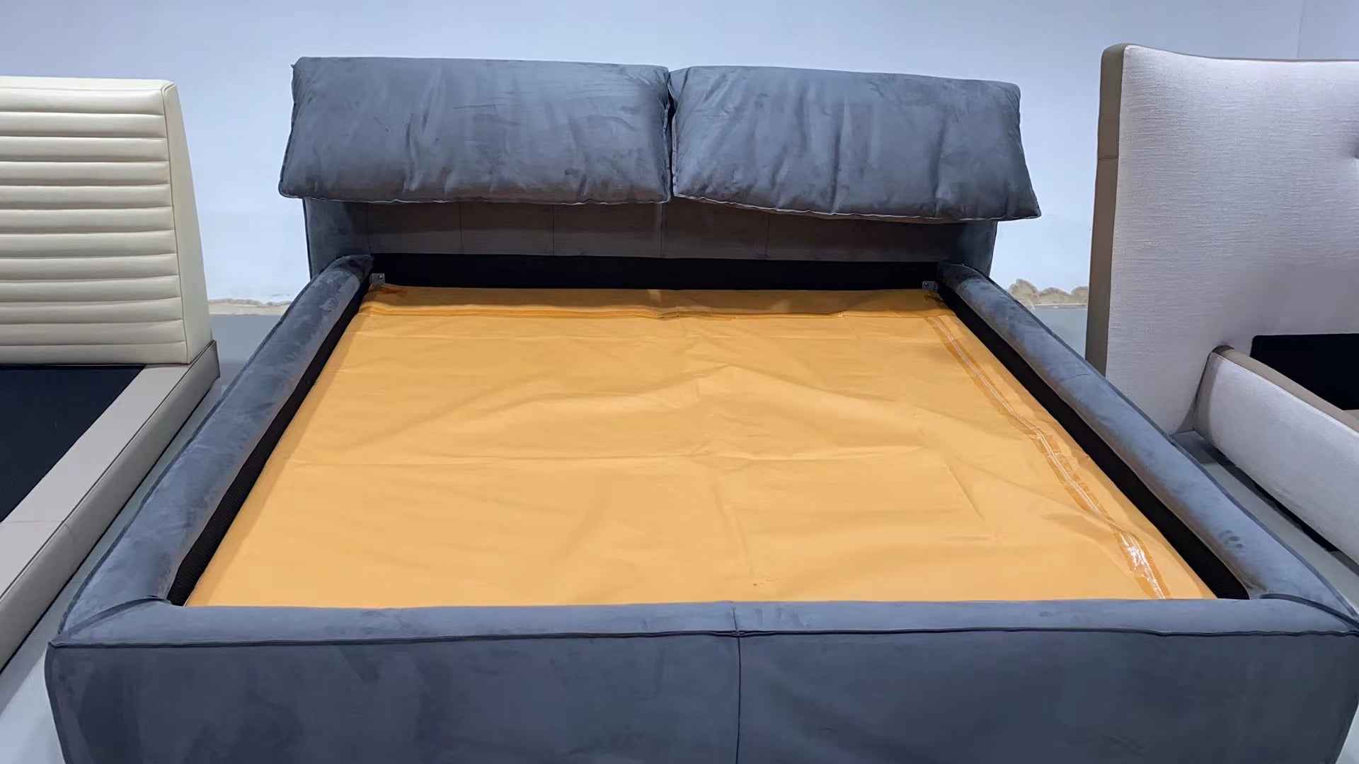 RC-27 Minimalism Bed