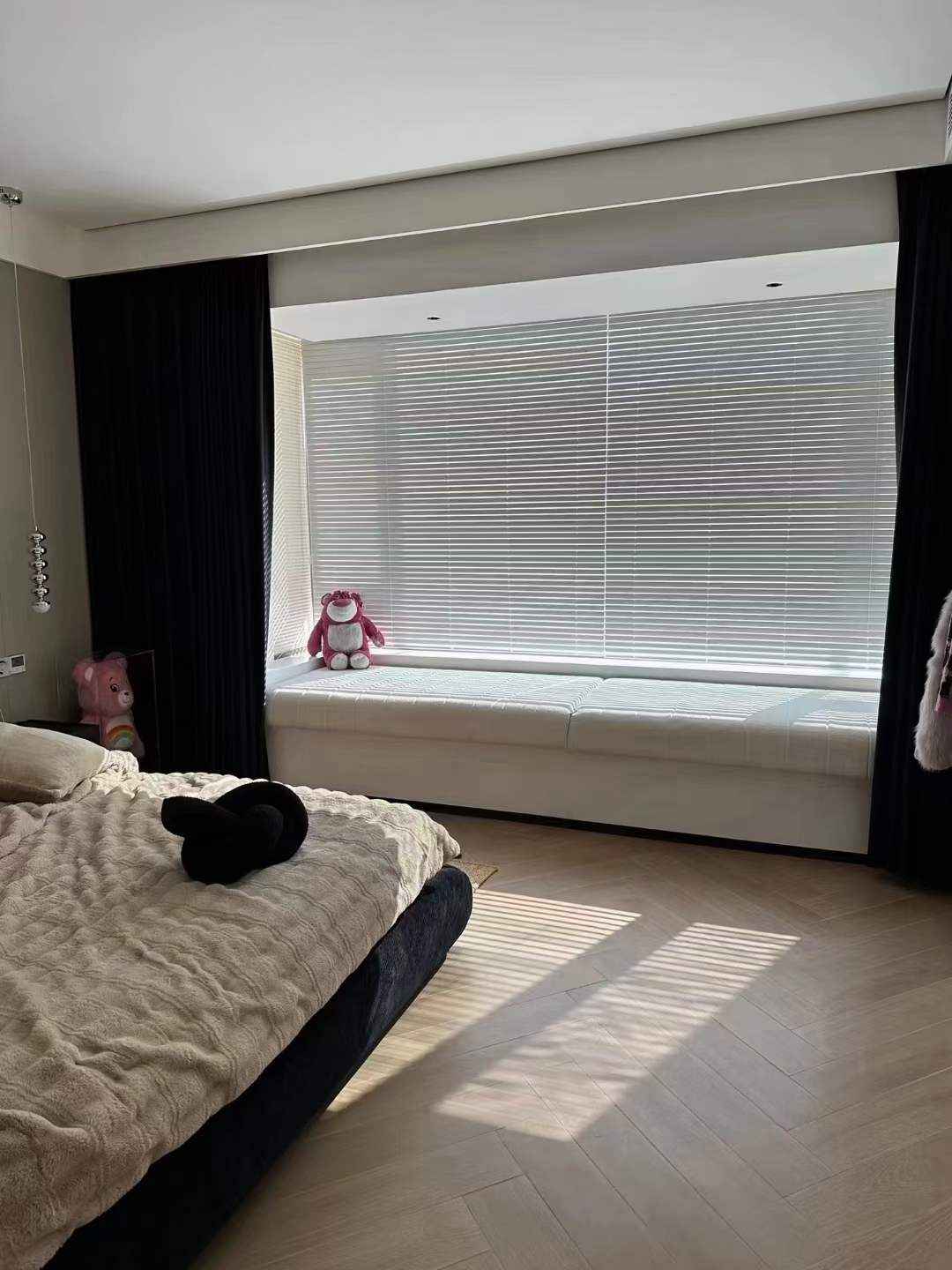 RC-30 Minimalism Bed